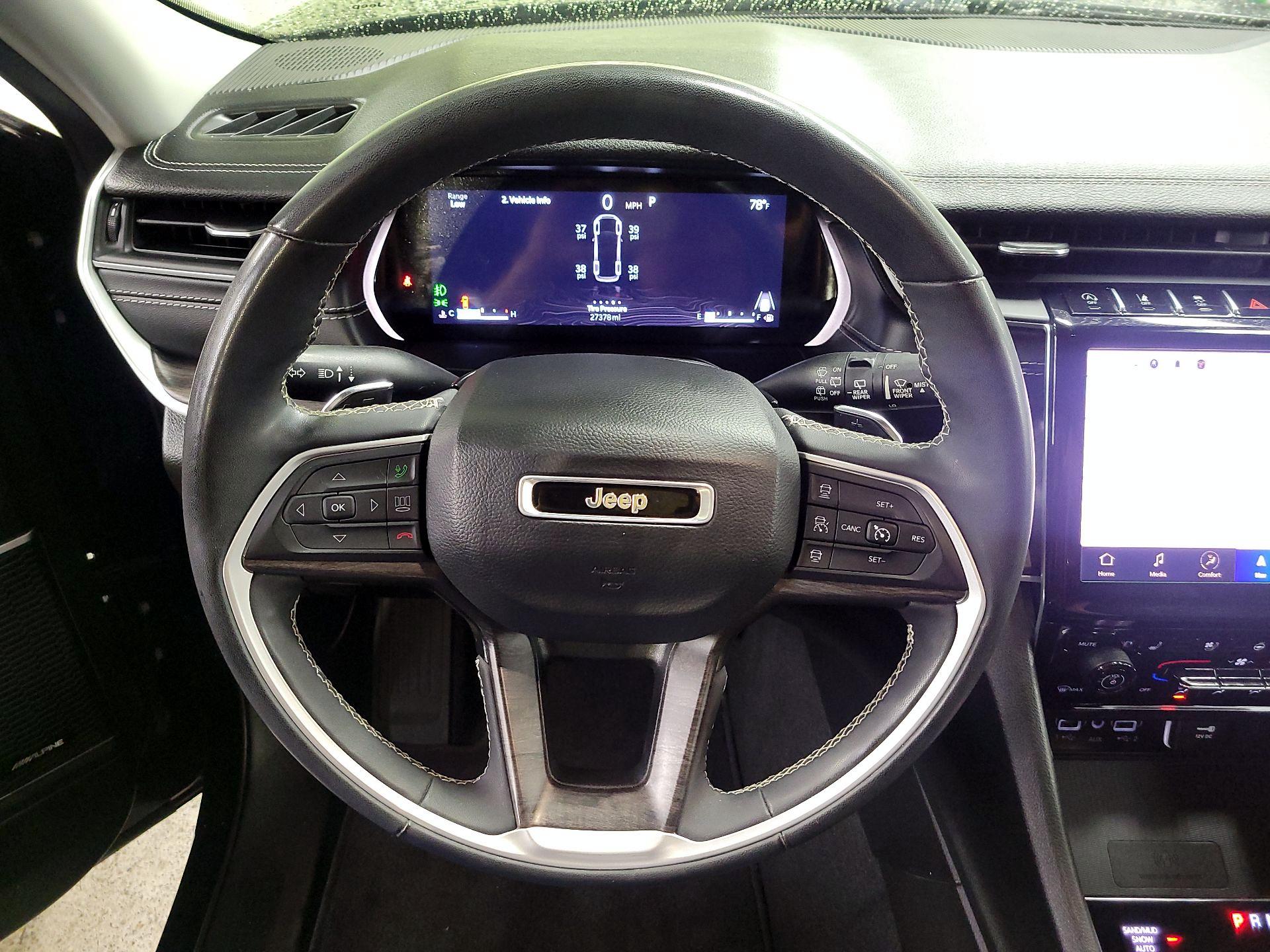 Thumbnail: 2023 Jeep Grand Cherokee L - 10