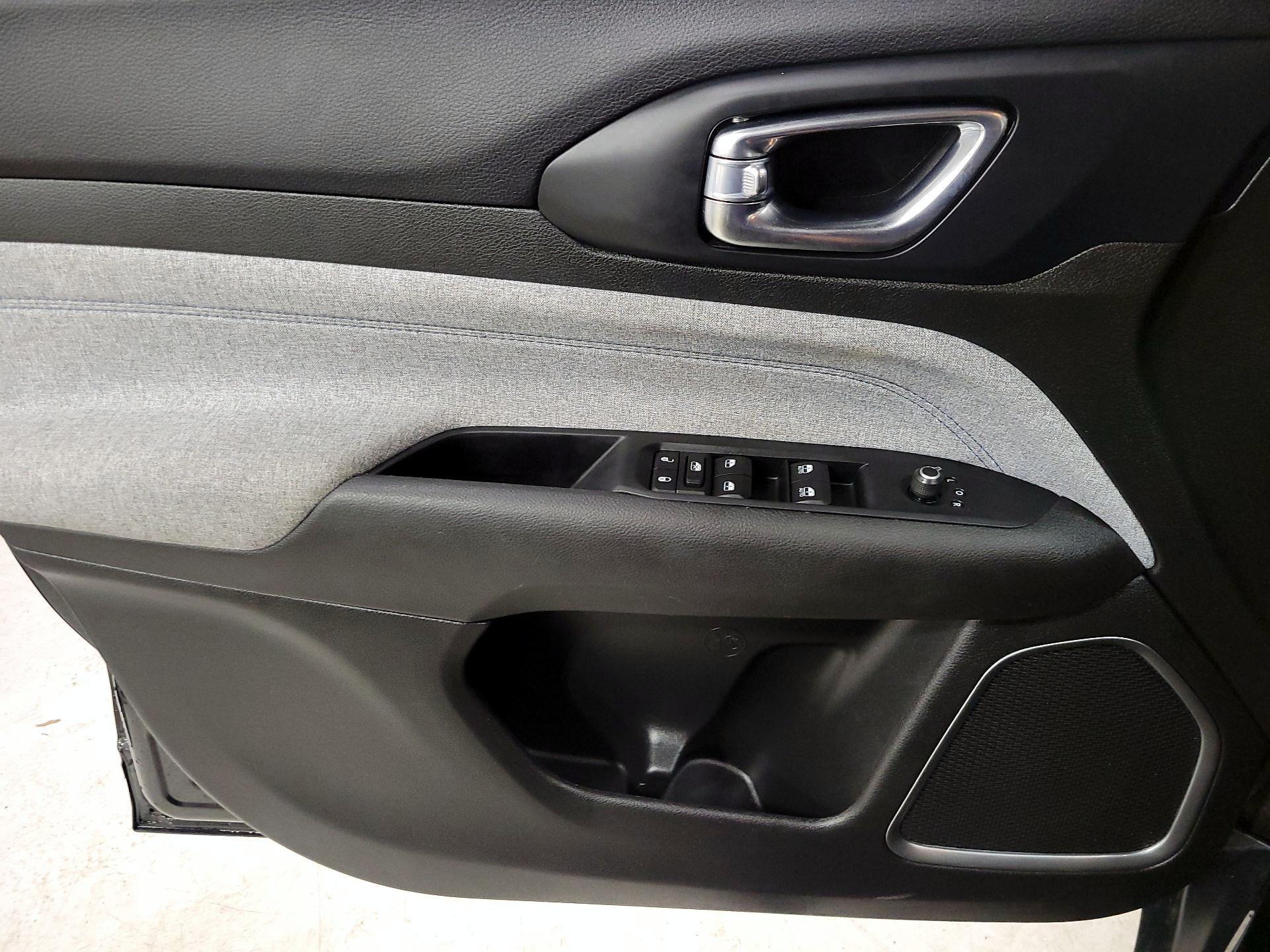 Thumbnail: 2023 Jeep Compass - 12