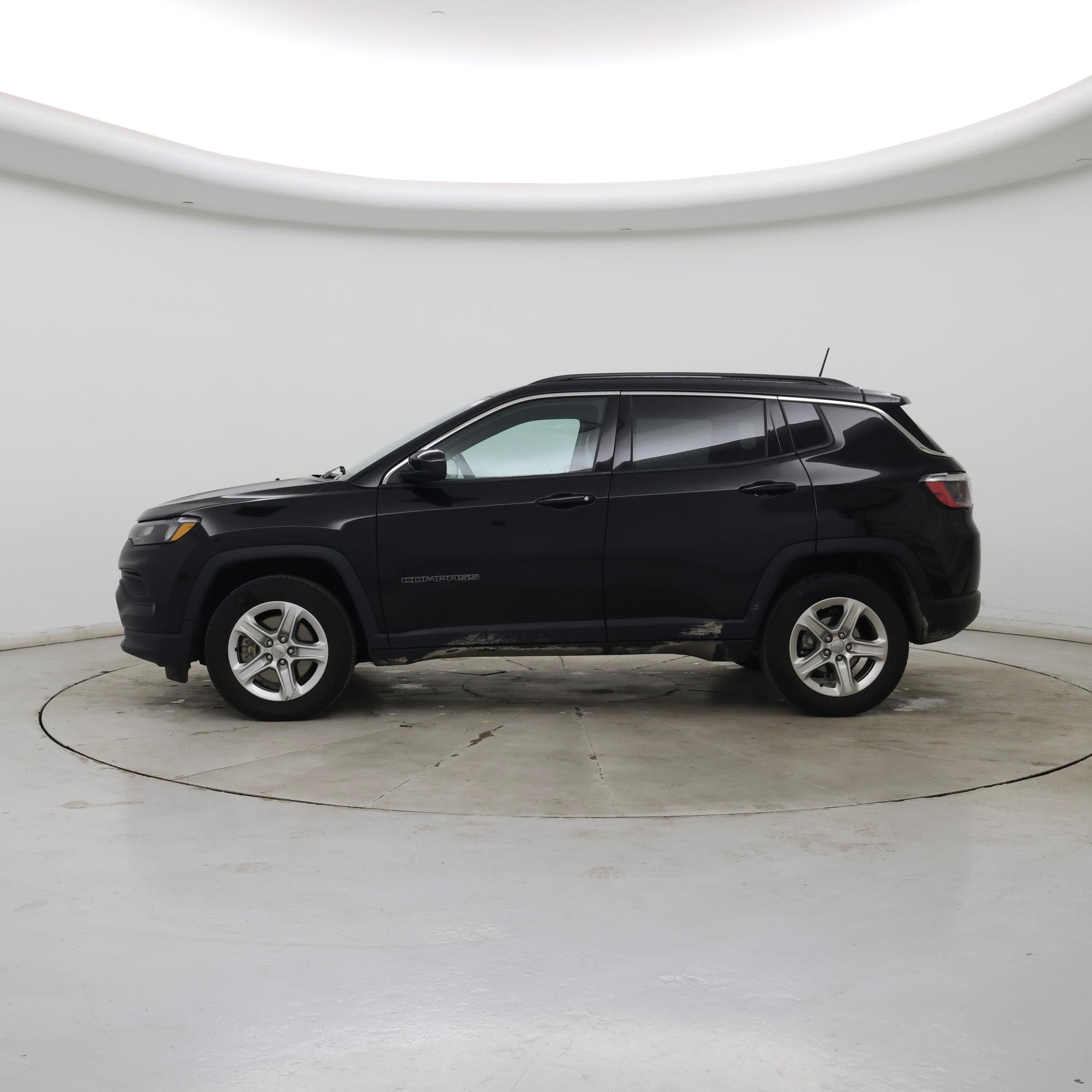 Thumbnail: 2023 Jeep Compass - 3