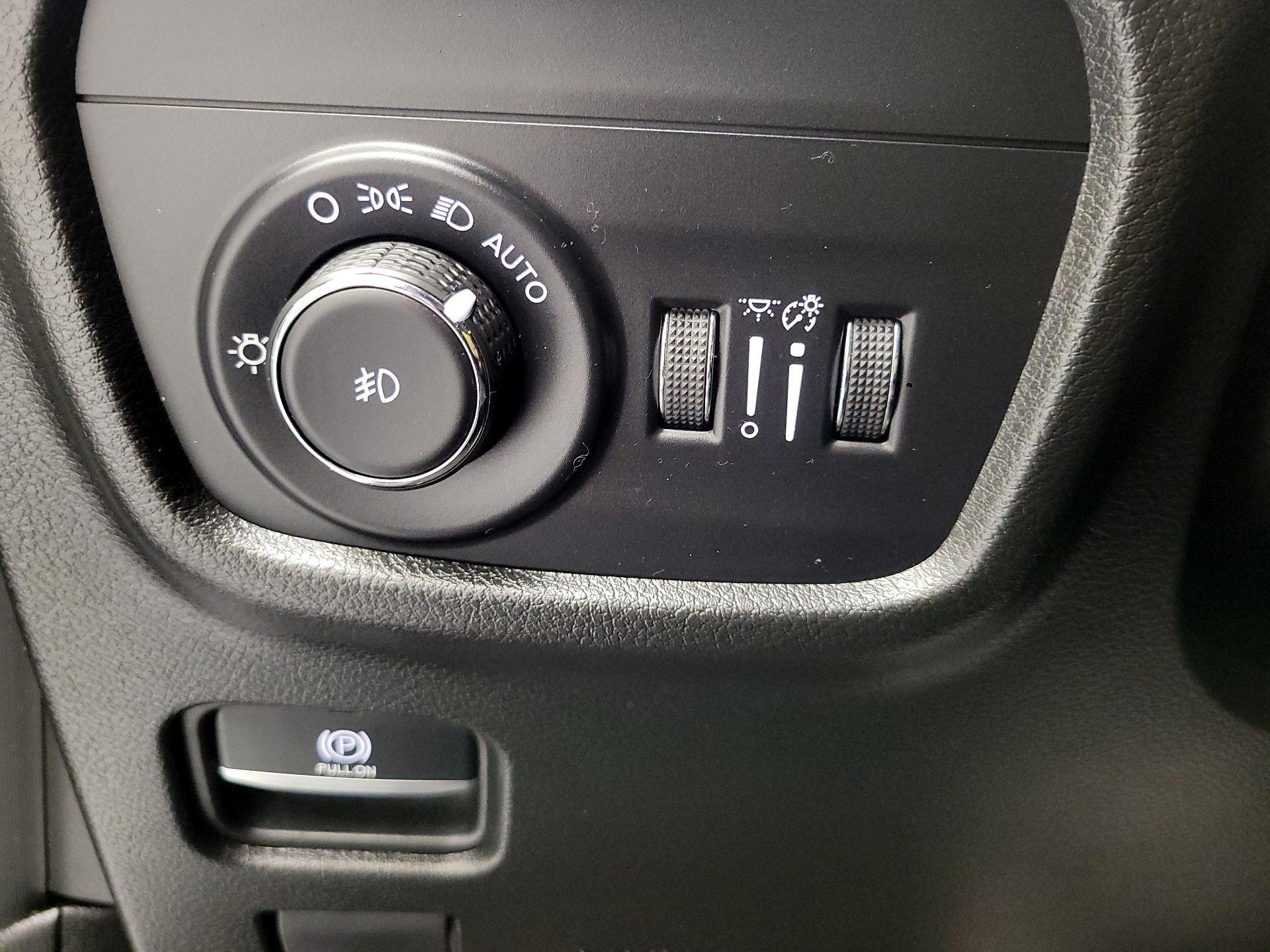 Thumbnail: 2023 Jeep Grand Cherokee L - 11