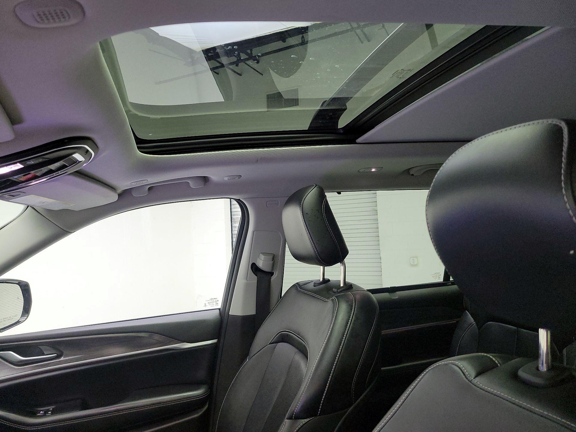 Thumbnail: 2023 Jeep Grand Cherokee L - 18