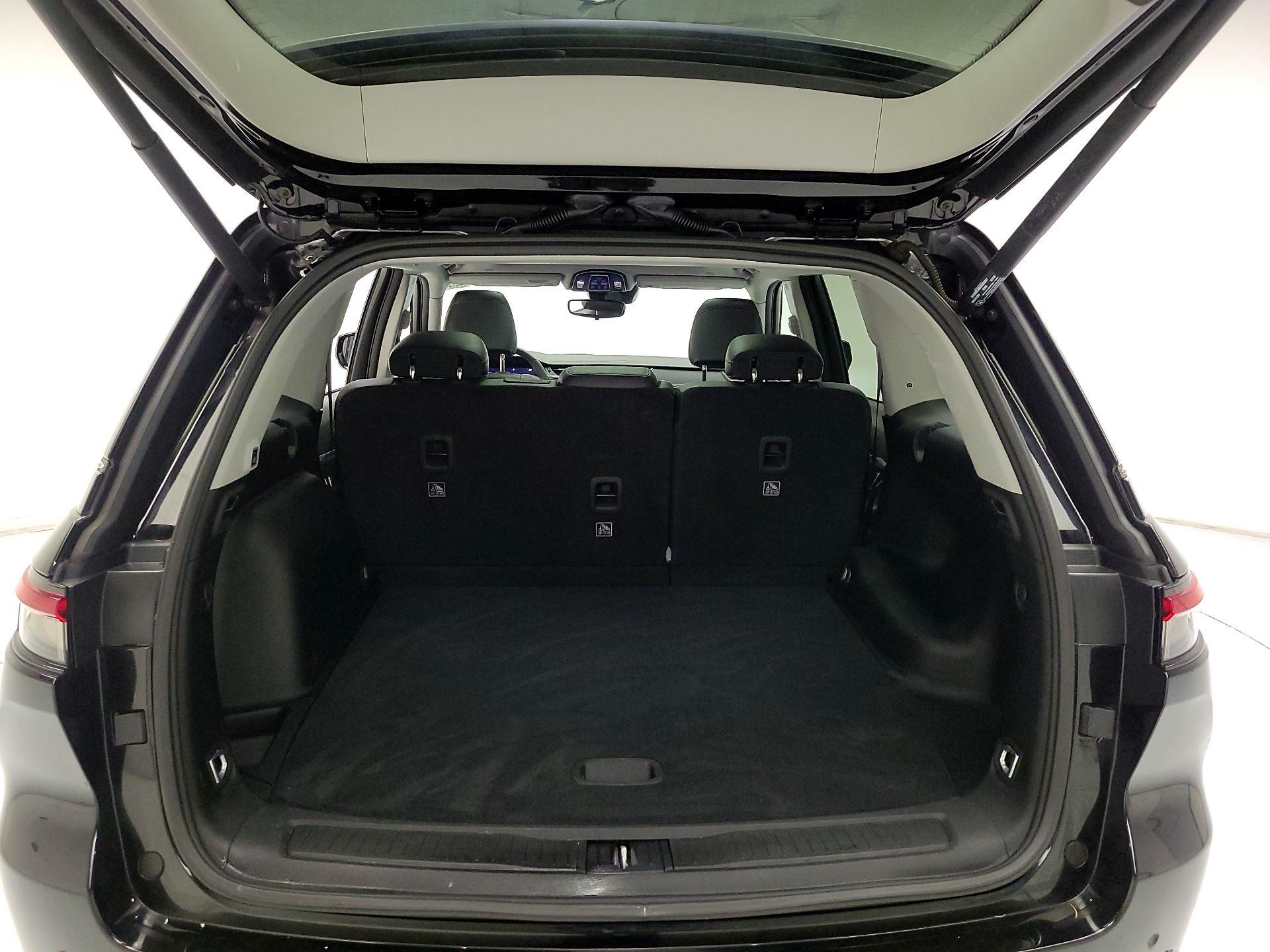 Thumbnail: 2023 Jeep Grand Cherokee - 20