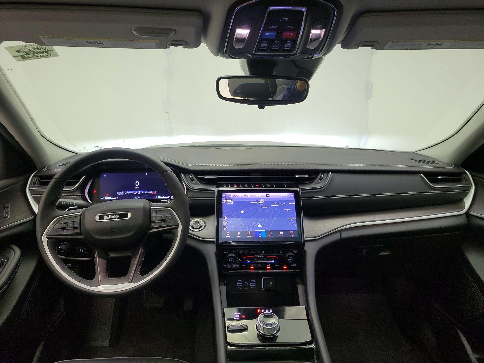 Thumbnail: 2023 Jeep Grand Cherokee - 8