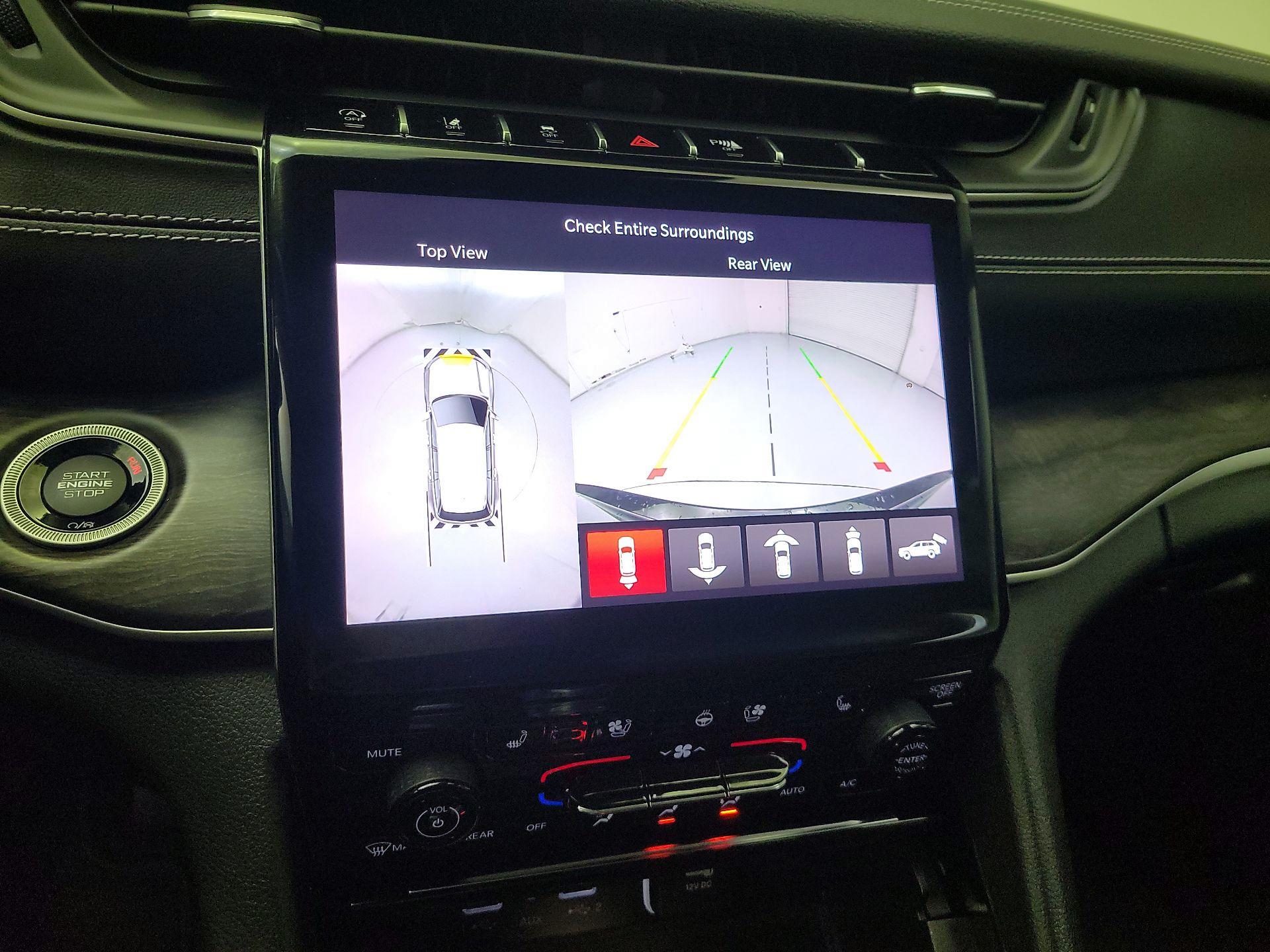 Thumbnail: 2023 Jeep Grand Cherokee - 15