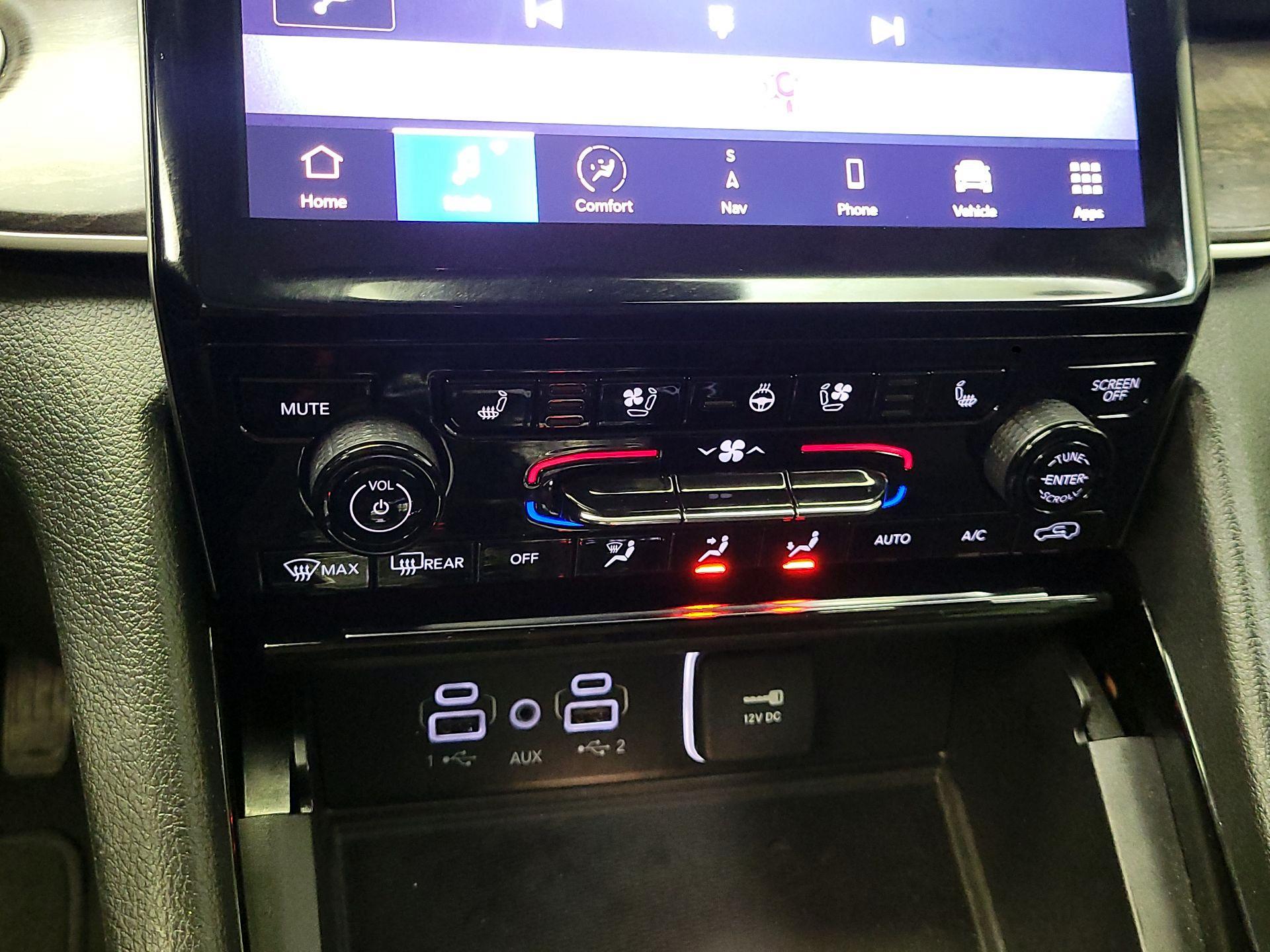 Thumbnail: 2023 Jeep Grand Cherokee - 17