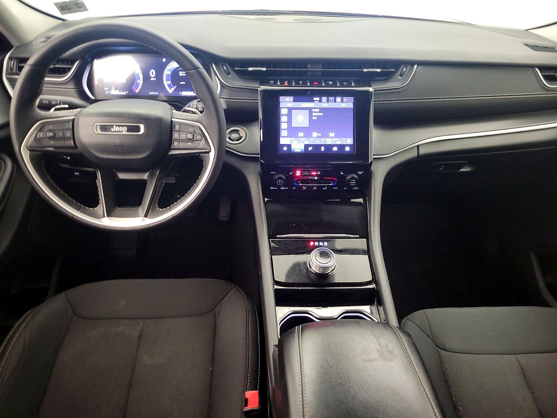 Thumbnail: 2023 Jeep Grand Cherokee - 9