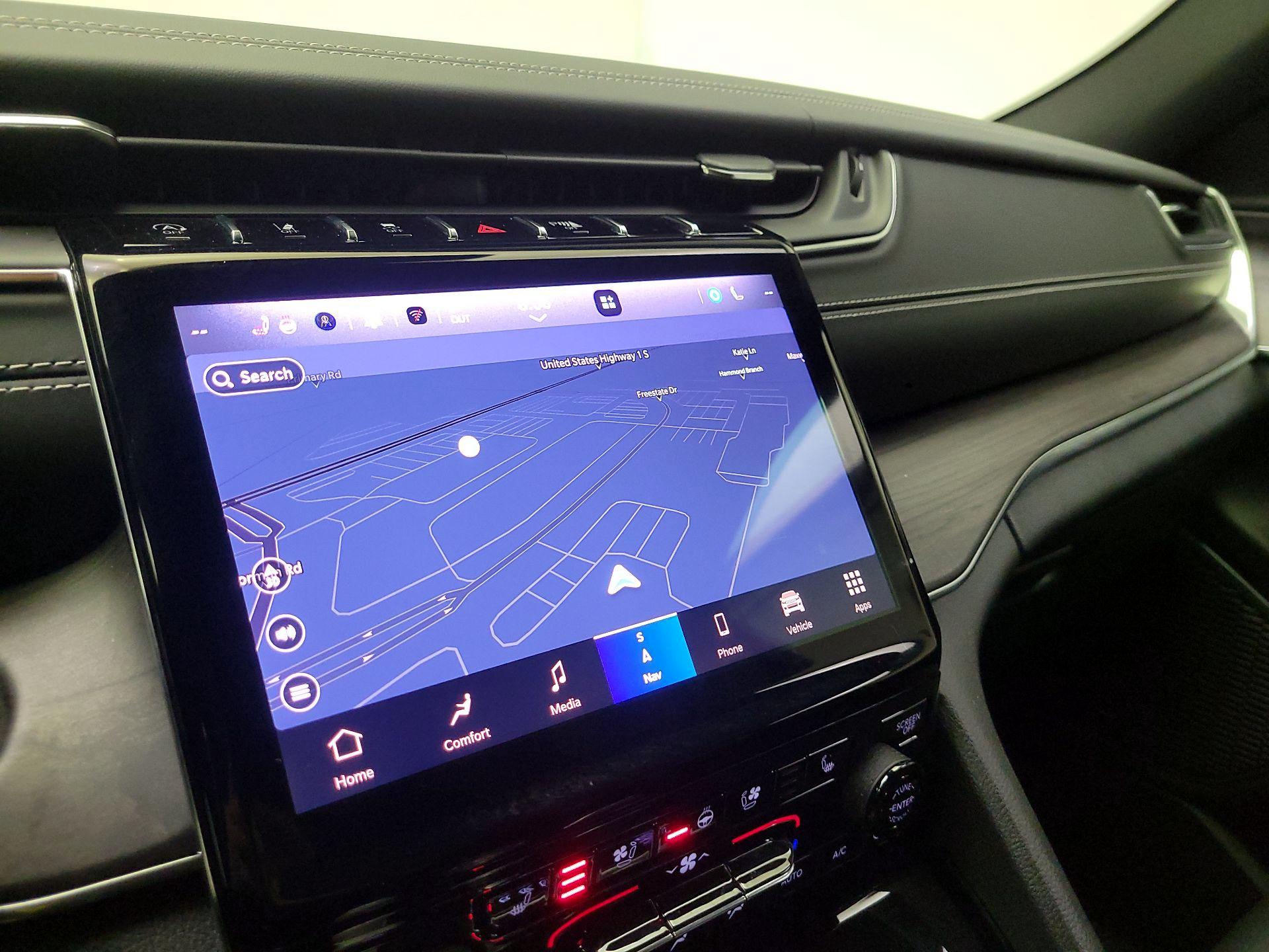 Thumbnail: 2023 Jeep Grand Cherokee - 12