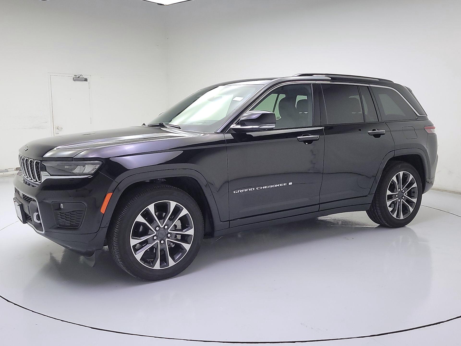 Thumbnail: 2023 Jeep Grand Cherokee - 3