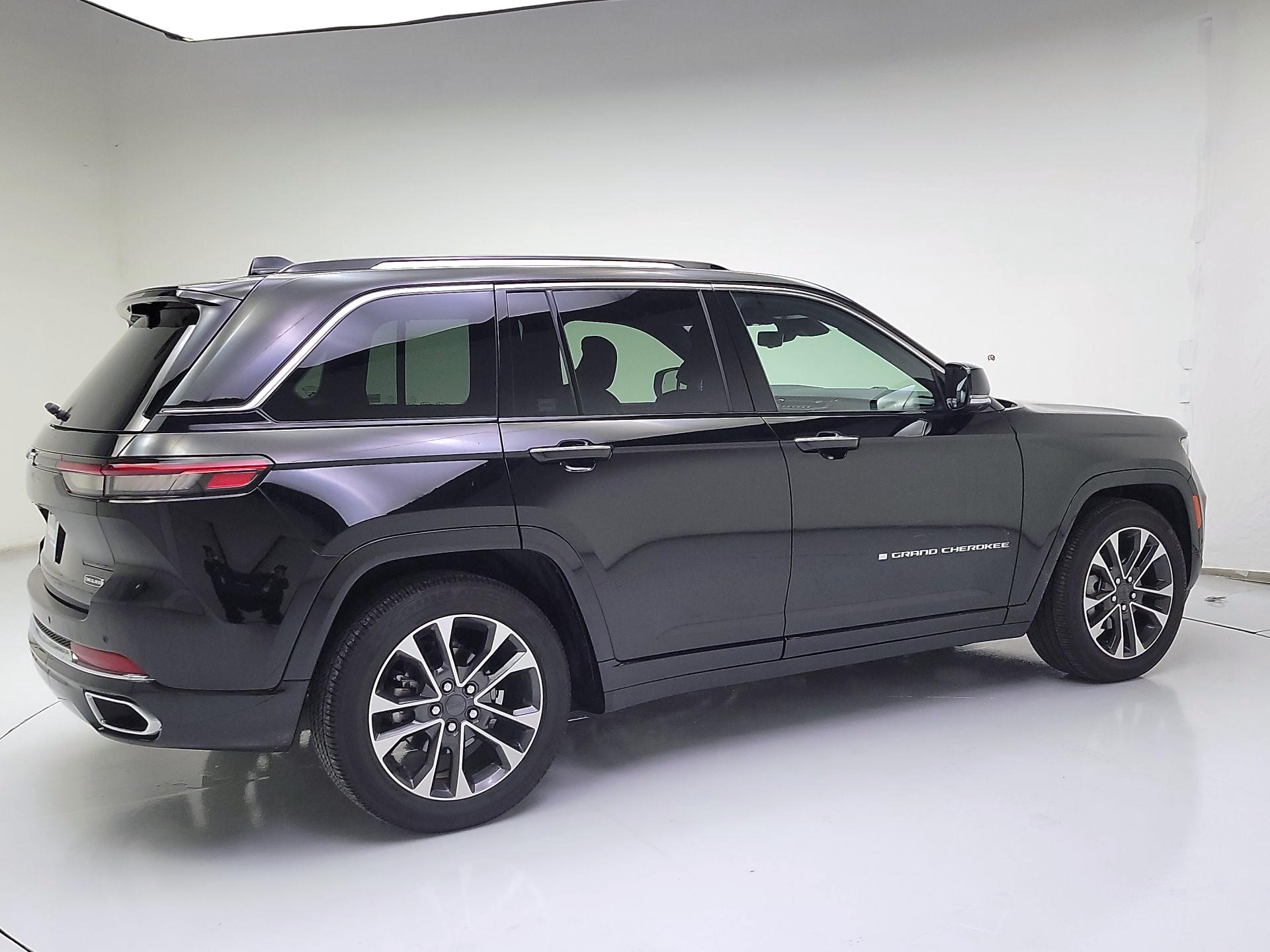 Thumbnail: 2023 Jeep Grand Cherokee - 5