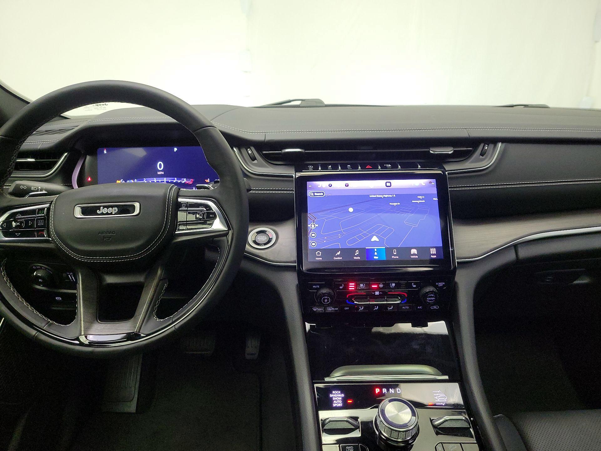 Thumbnail: 2023 Jeep Grand Cherokee - 8