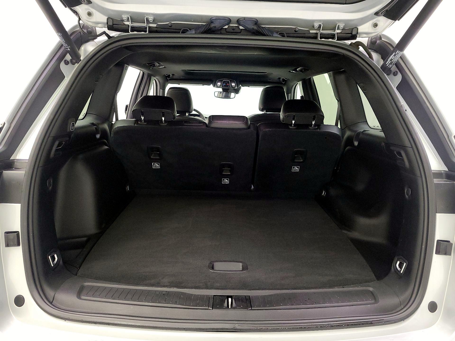 Thumbnail: 2023 Jeep Grand Cherokee - 19