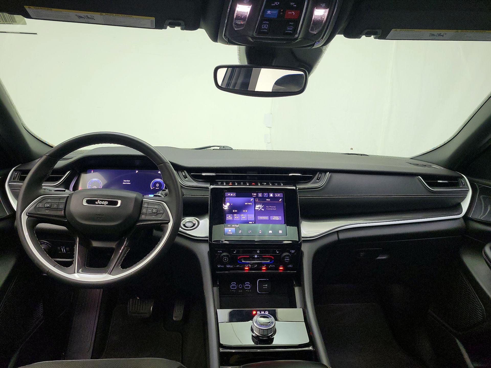 Thumbnail: 2023 Jeep Grand Cherokee - 8