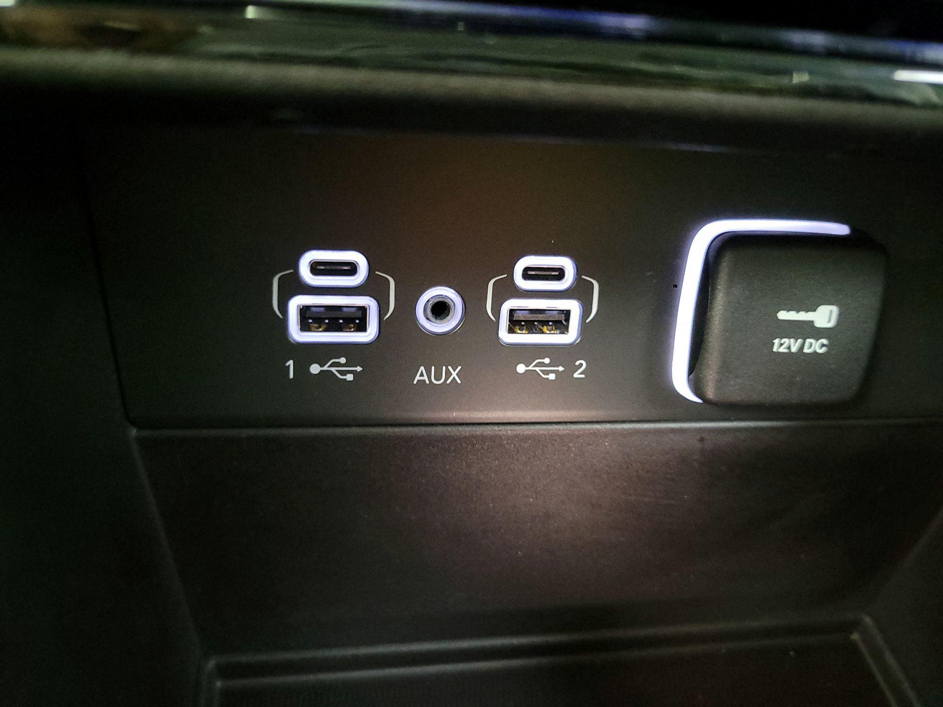 Thumbnail: 2023 Jeep Grand Cherokee - 16