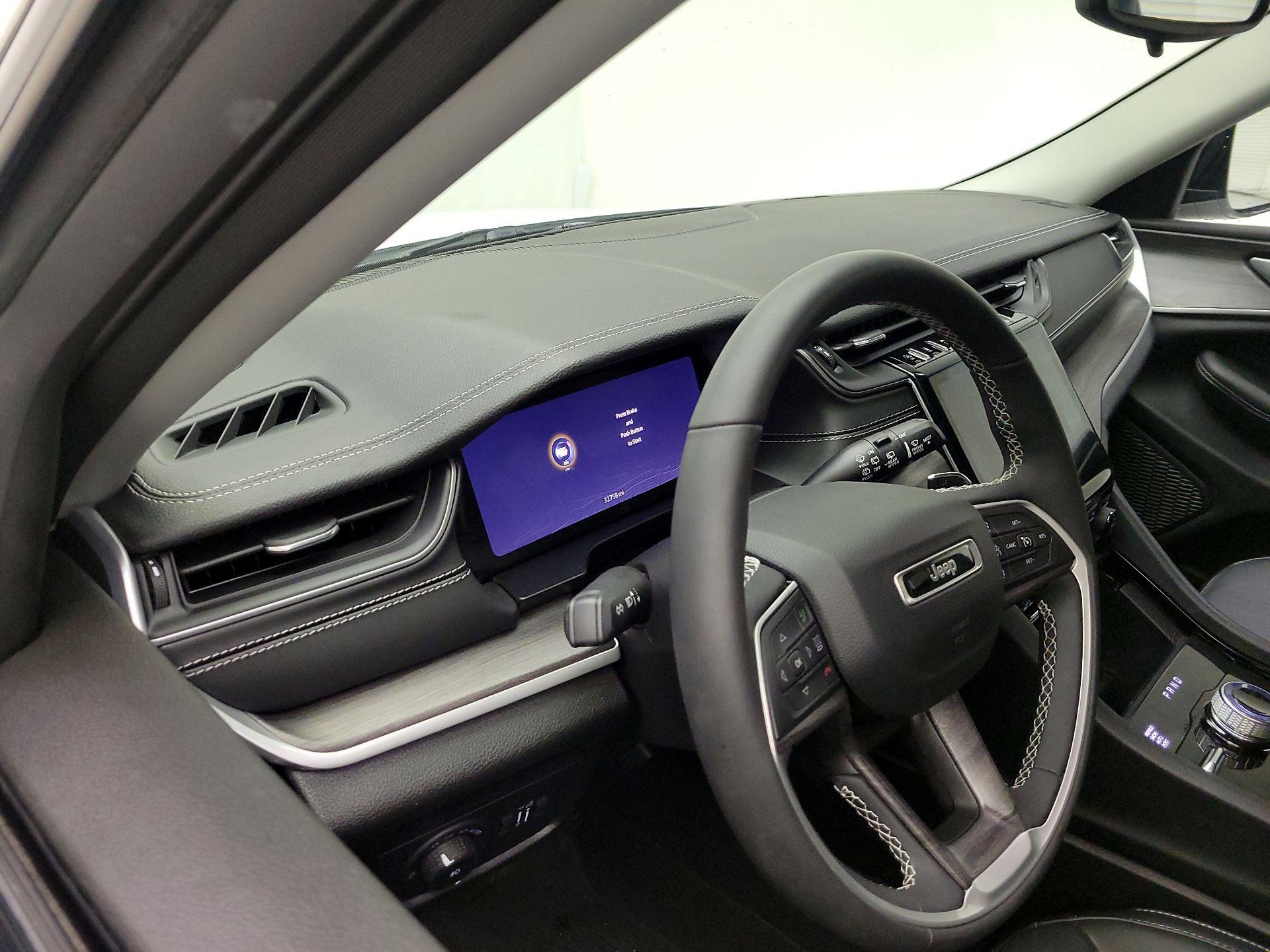 Thumbnail: 2023 Jeep Grand Cherokee - 8