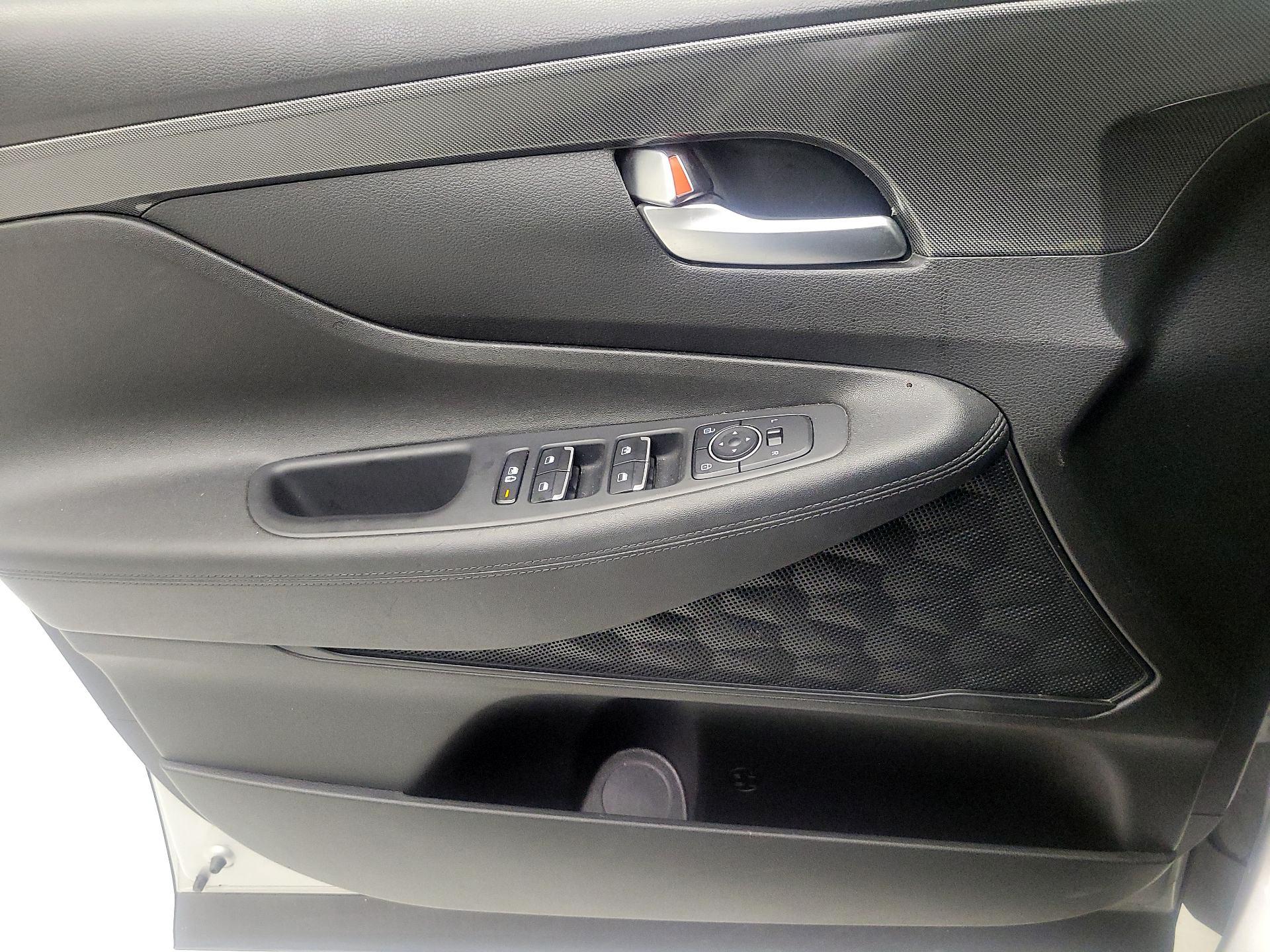 Thumbnail: 2023 Hyundai Santa Fe - 10