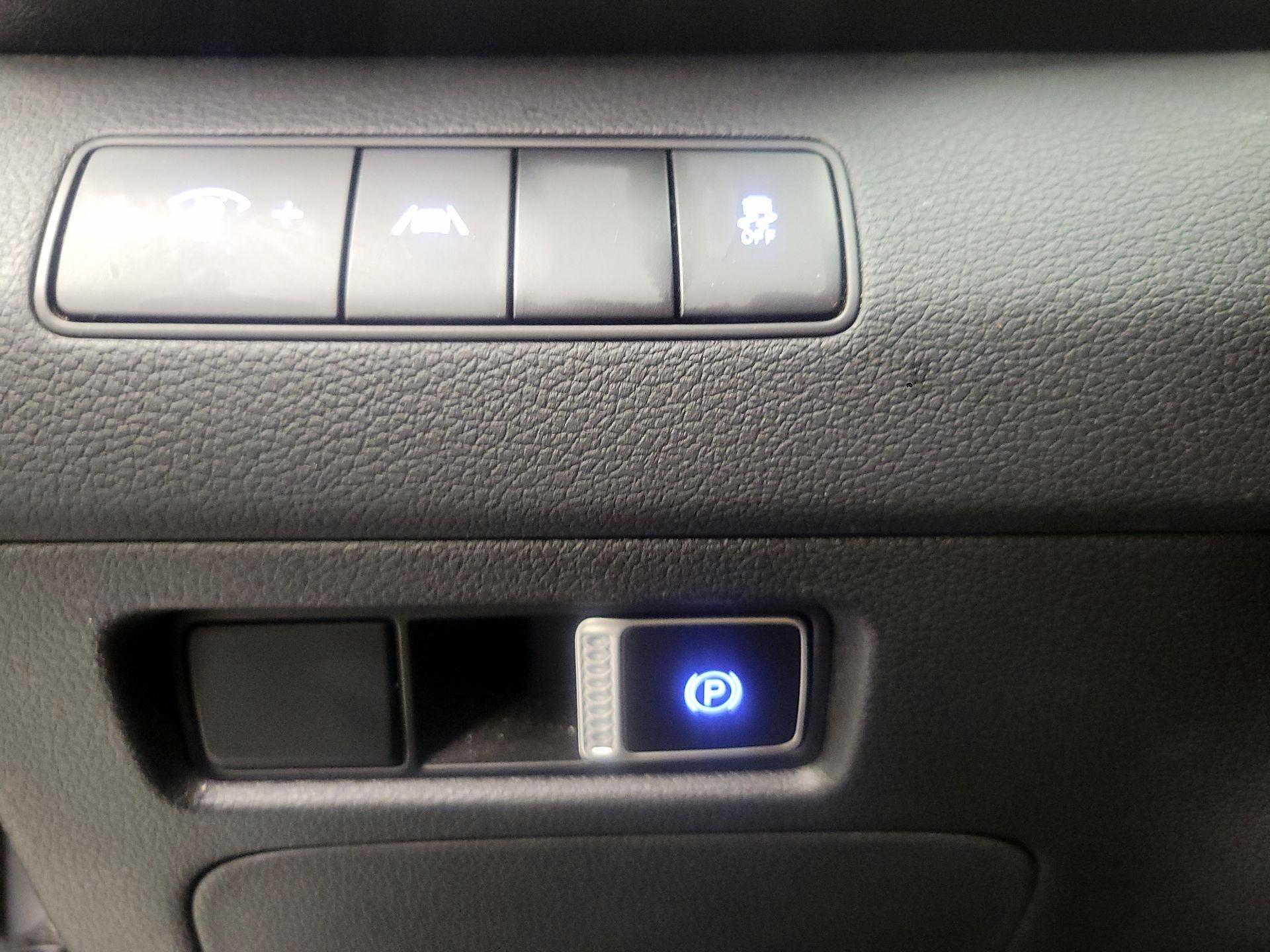 Thumbnail: 2023 Hyundai Santa Fe - 11