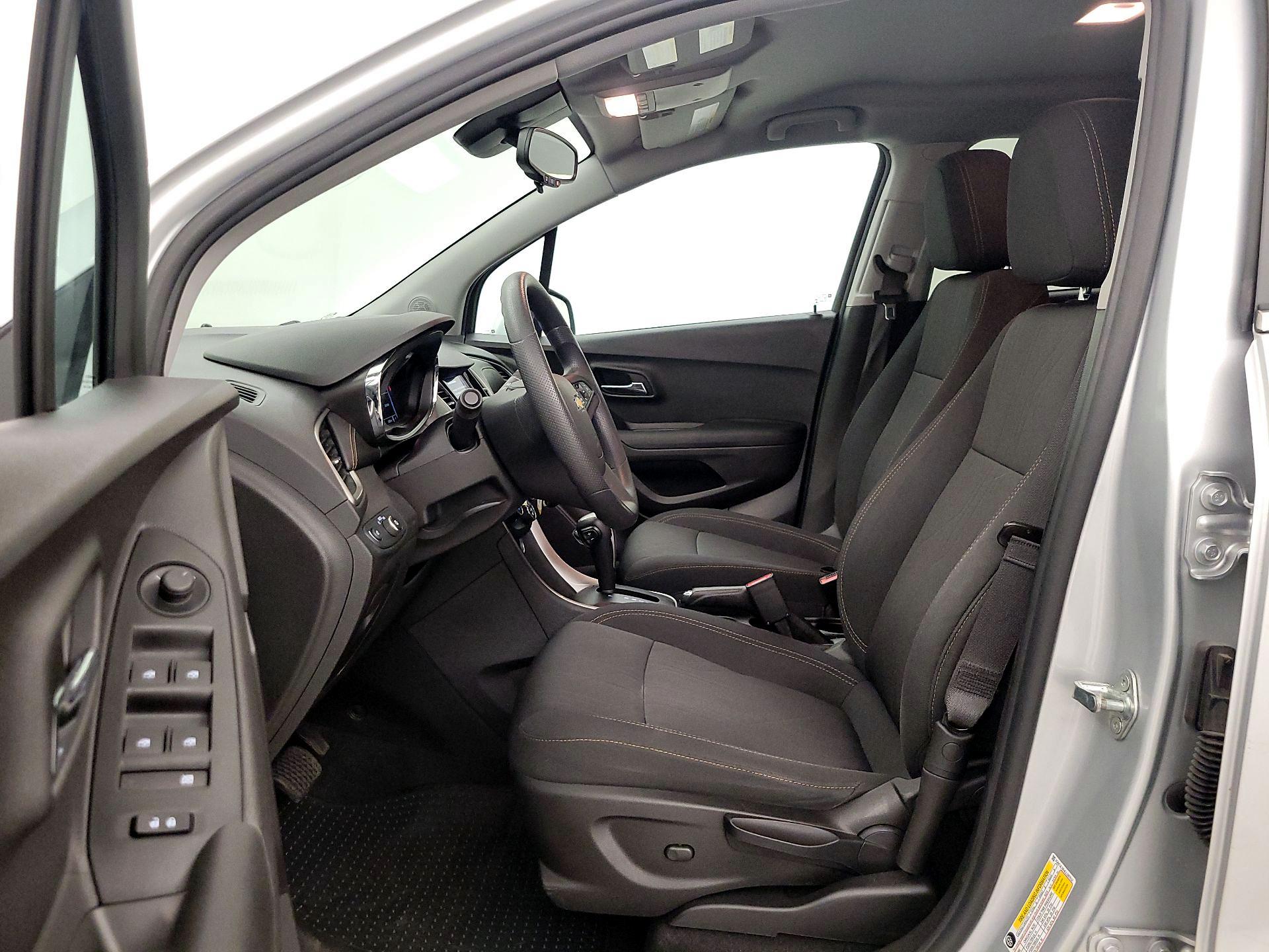 Thumbnail: 2020 Chevrolet Trax - 11