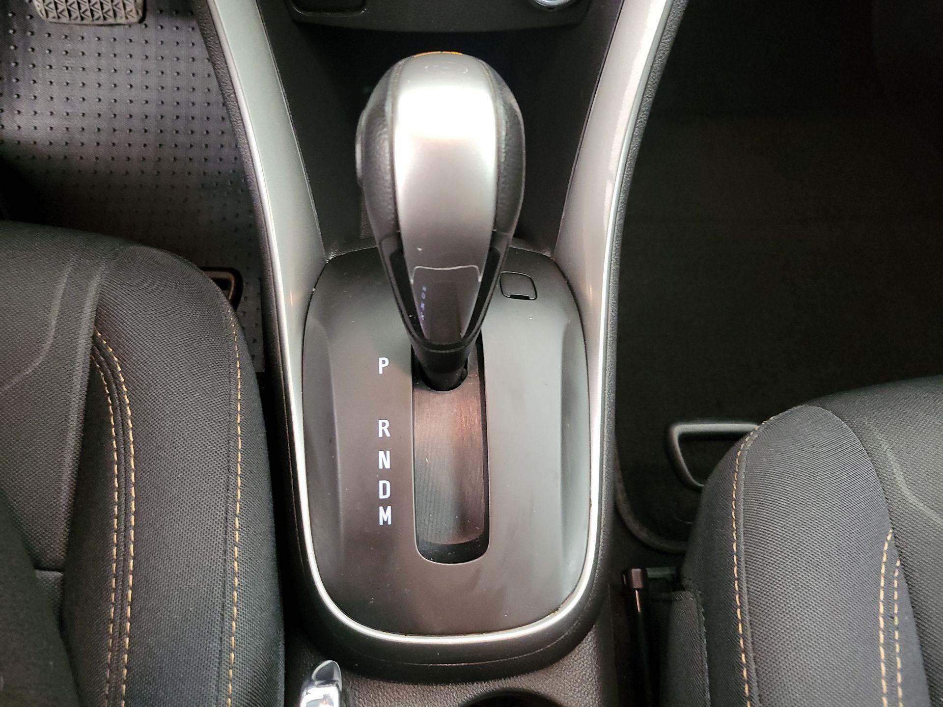 Thumbnail: 2020 Chevrolet Trax - 17