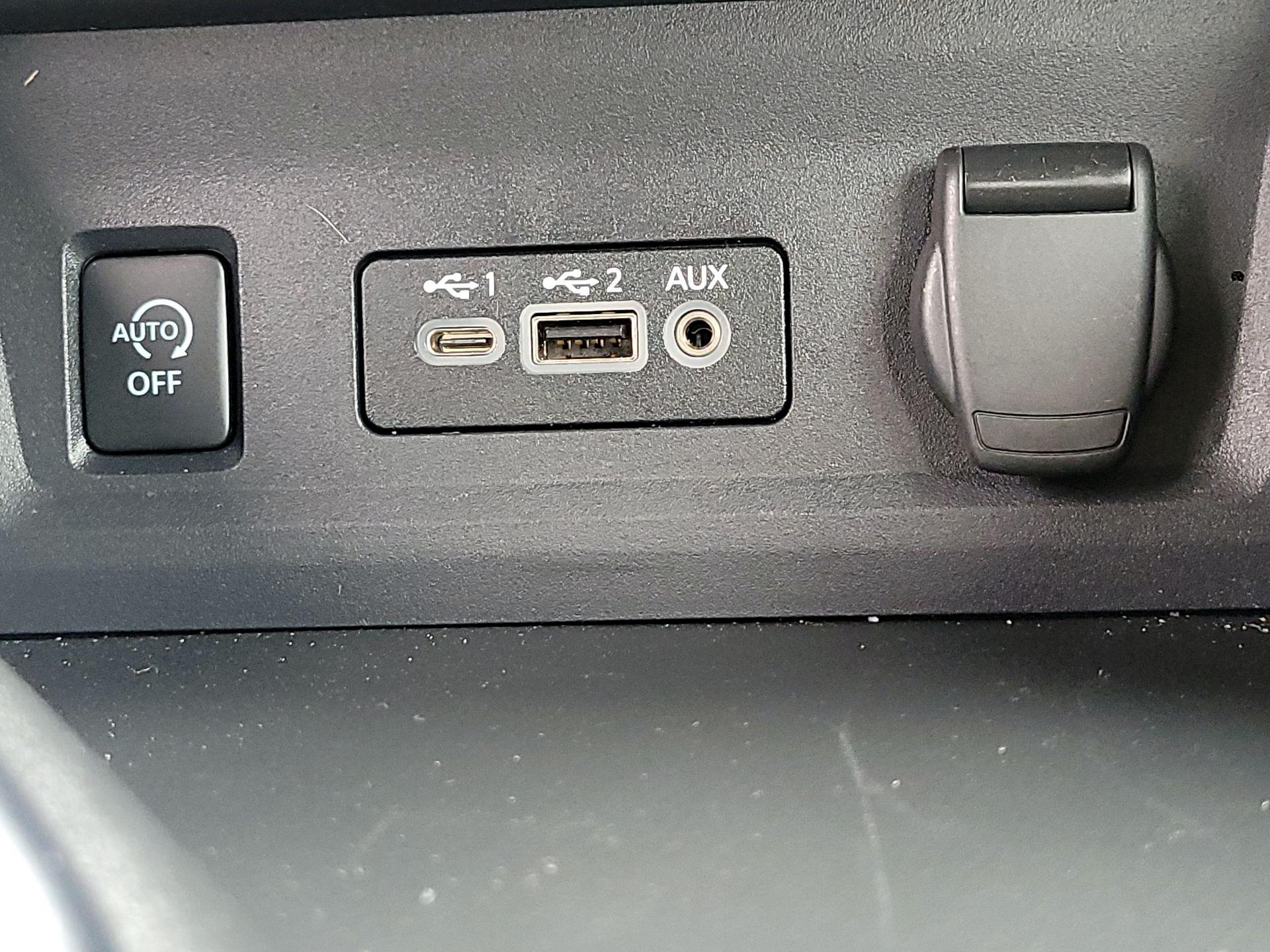 Thumbnail: 2024 Nissan Sentra - 18