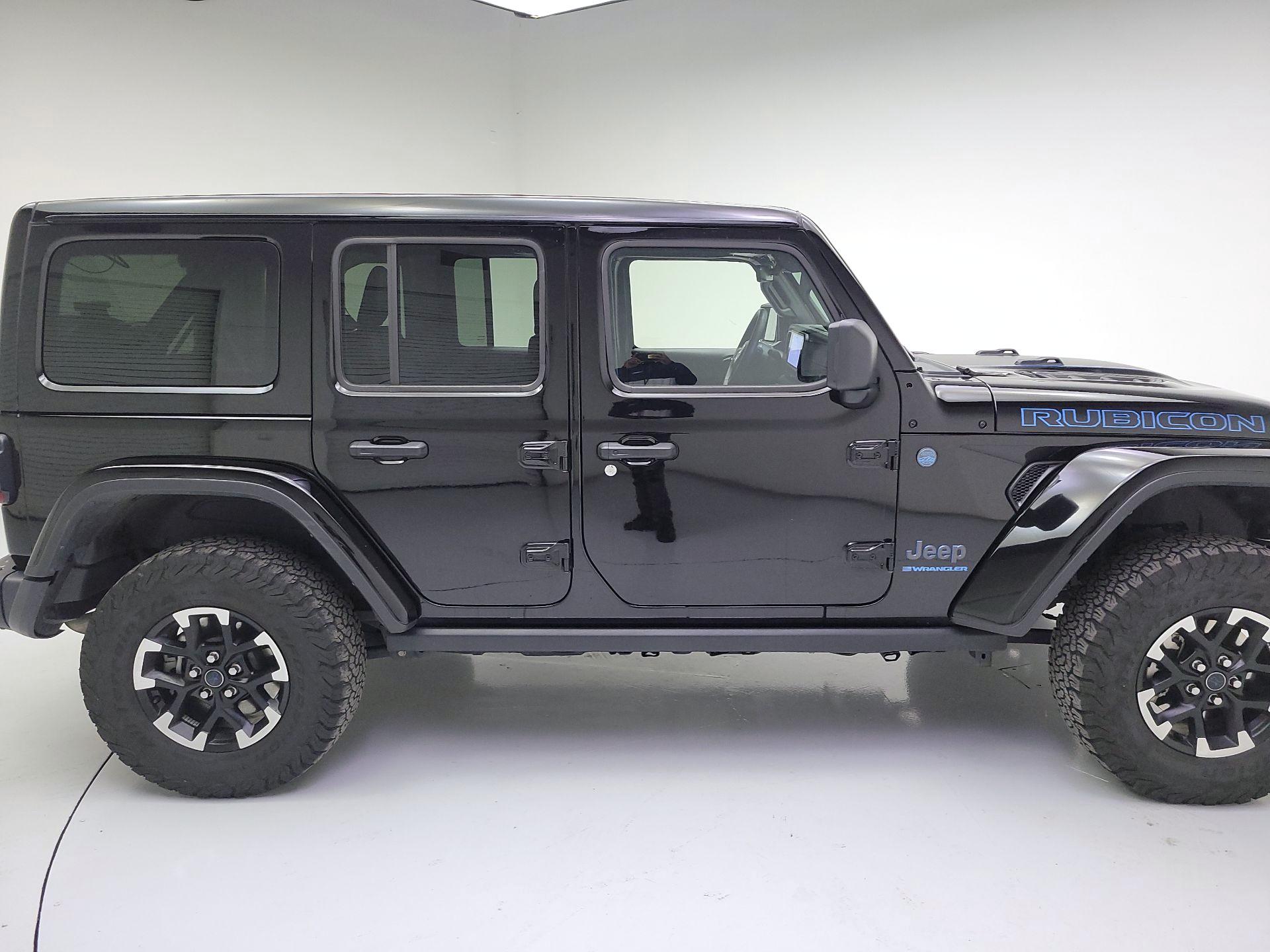 Thumbnail: 2024 Jeep Wrangler - 4