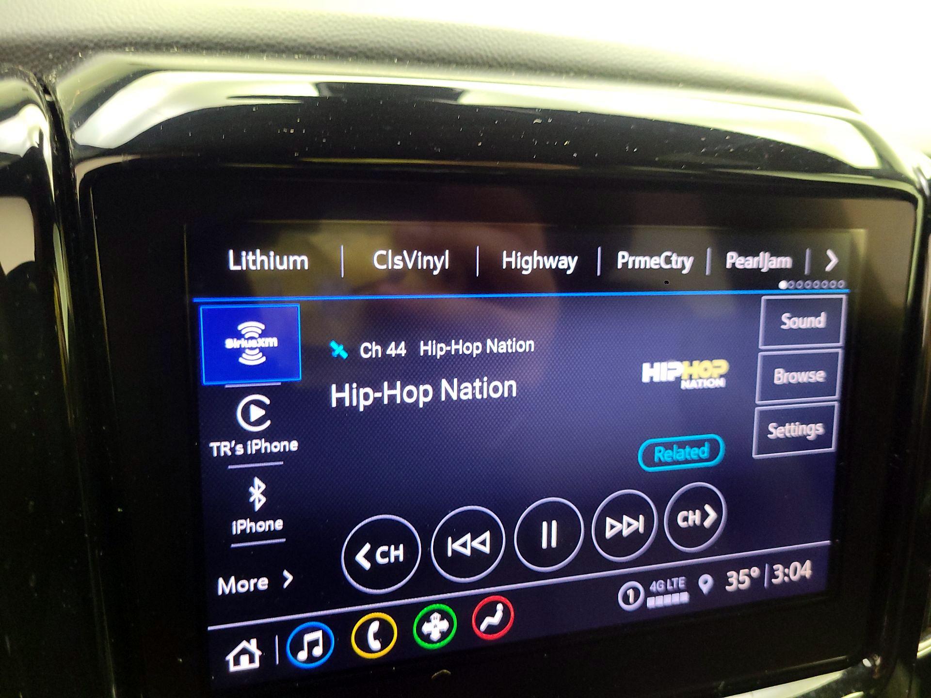 Thumbnail: 2023 Chevrolet Traverse - 13