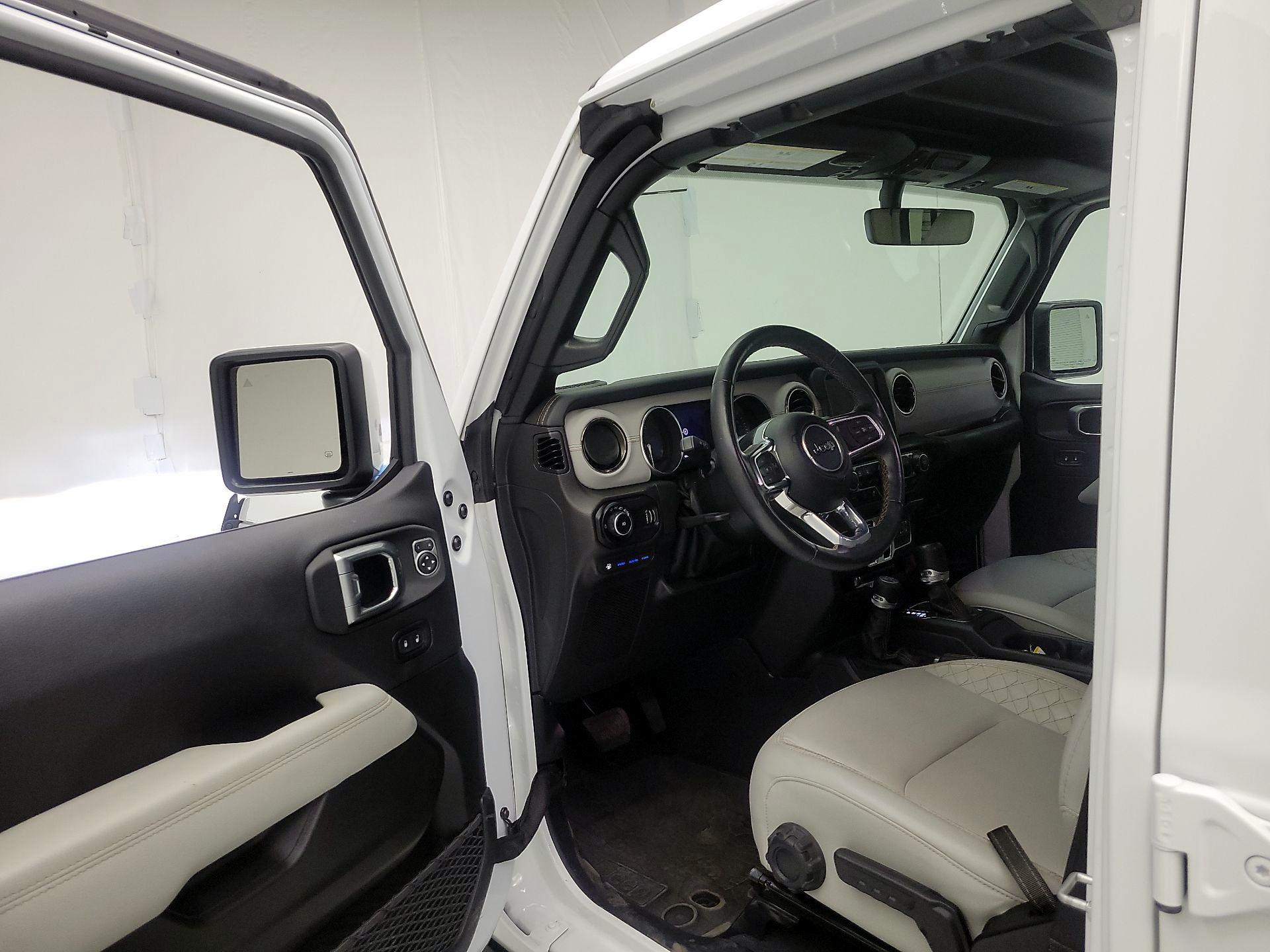 Thumbnail: 2023 Jeep Wrangler - 9