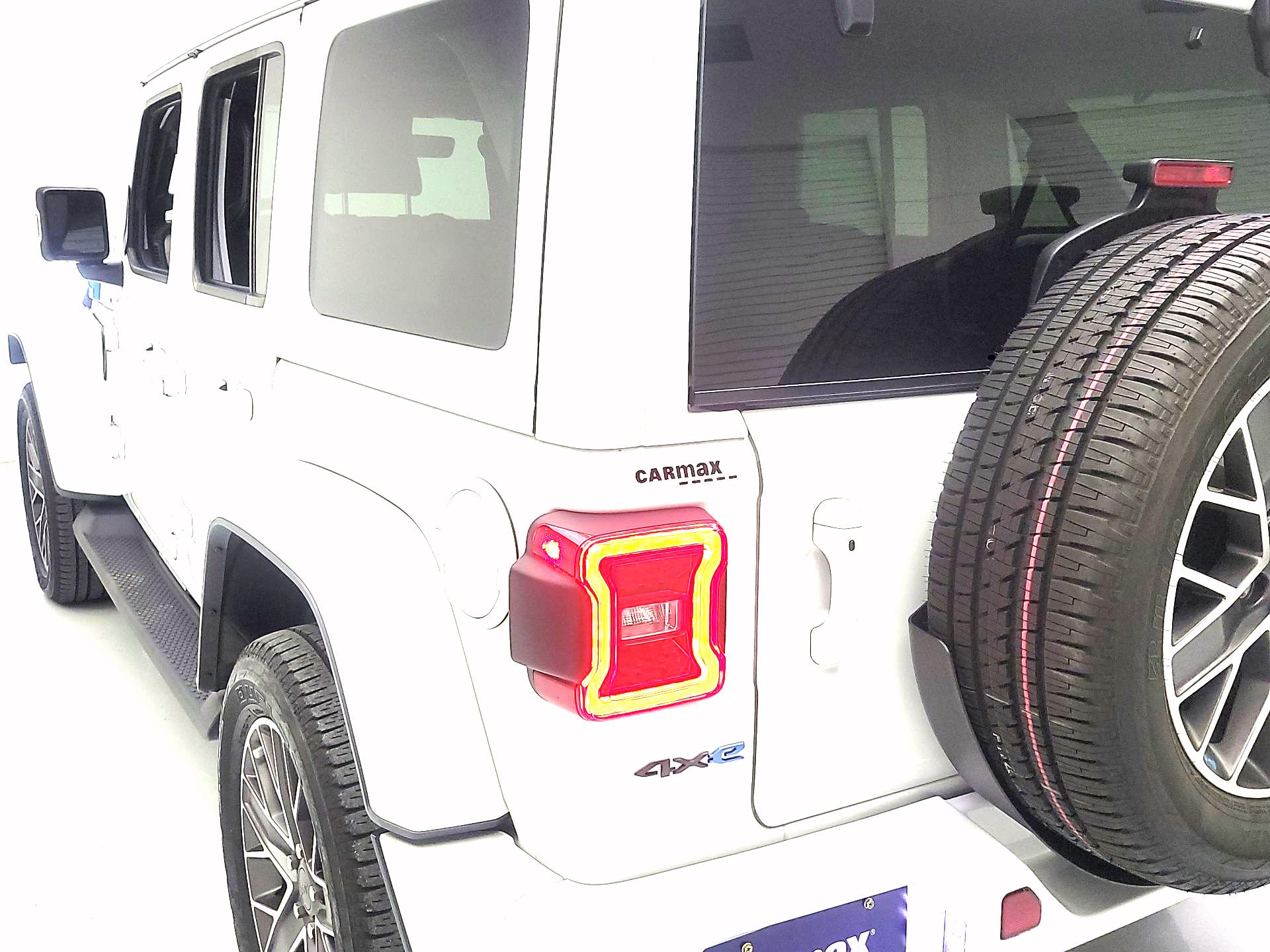 Thumbnail: 2023 Jeep Wrangler - 7