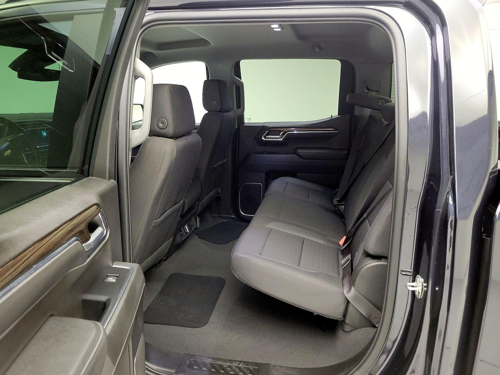 Thumbnail: 2023 Chevrolet Silverado 1500 - 19