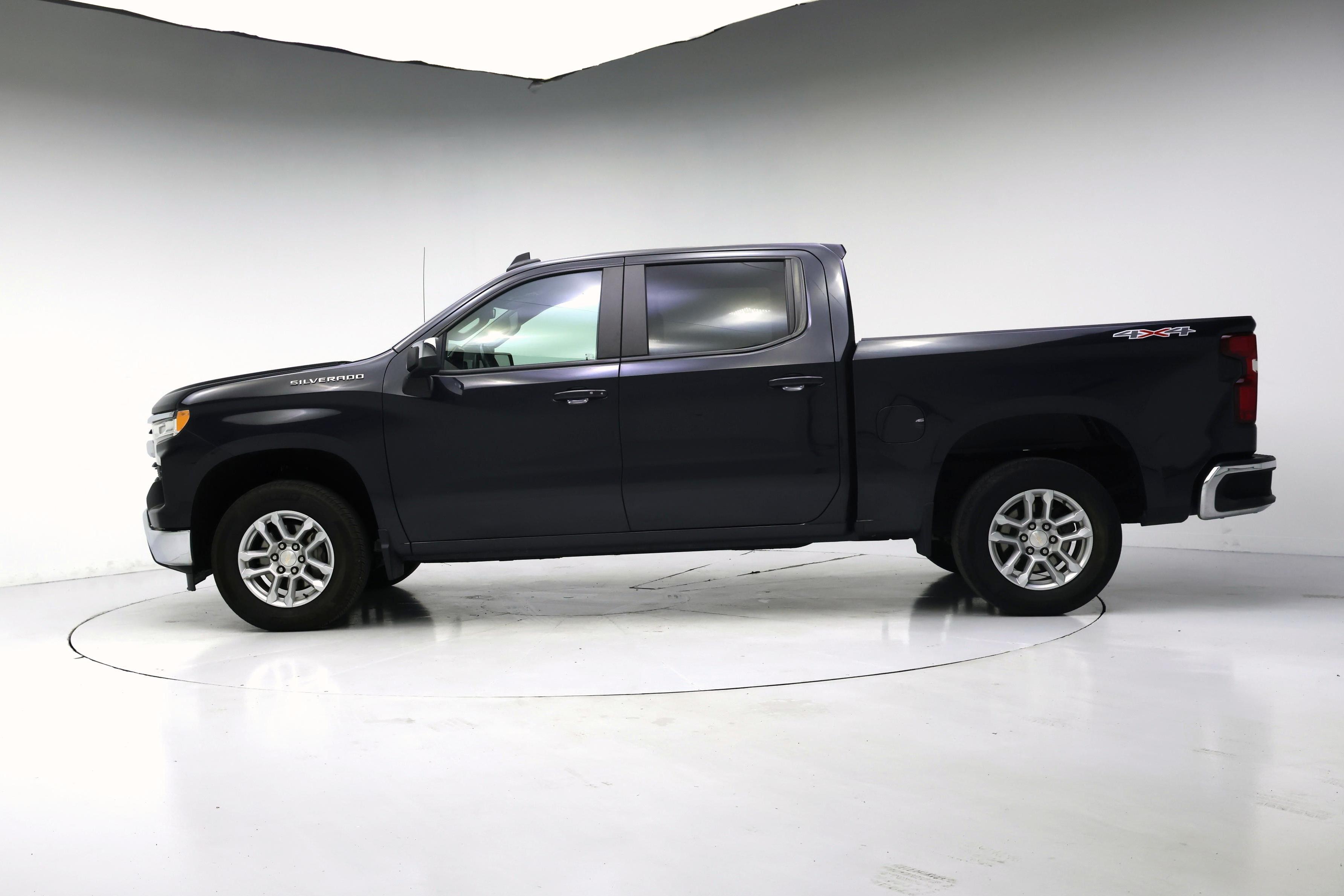 Thumbnail: 2023 Chevrolet Silverado 1500 - 3