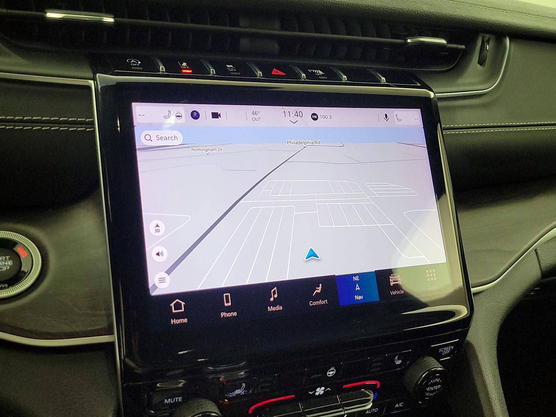 Thumbnail: 2023 Jeep Grand Cherokee - 14