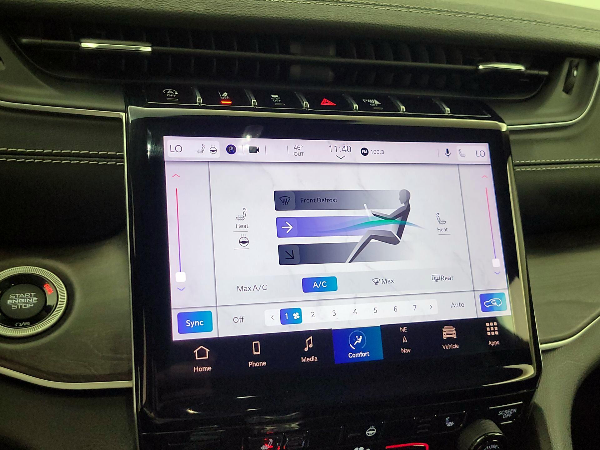 Thumbnail: 2023 Jeep Grand Cherokee - 17