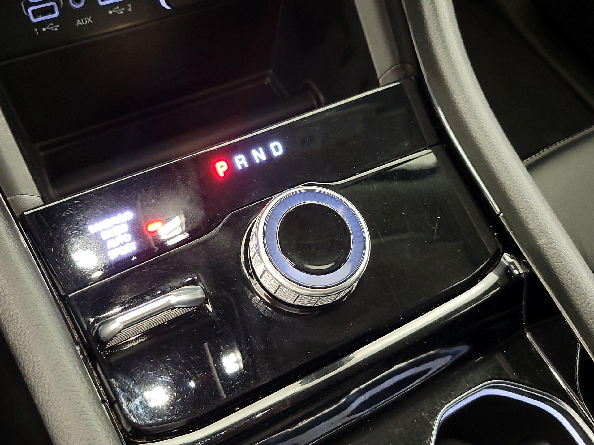 Thumbnail: 2023 Jeep Grand Cherokee - 18