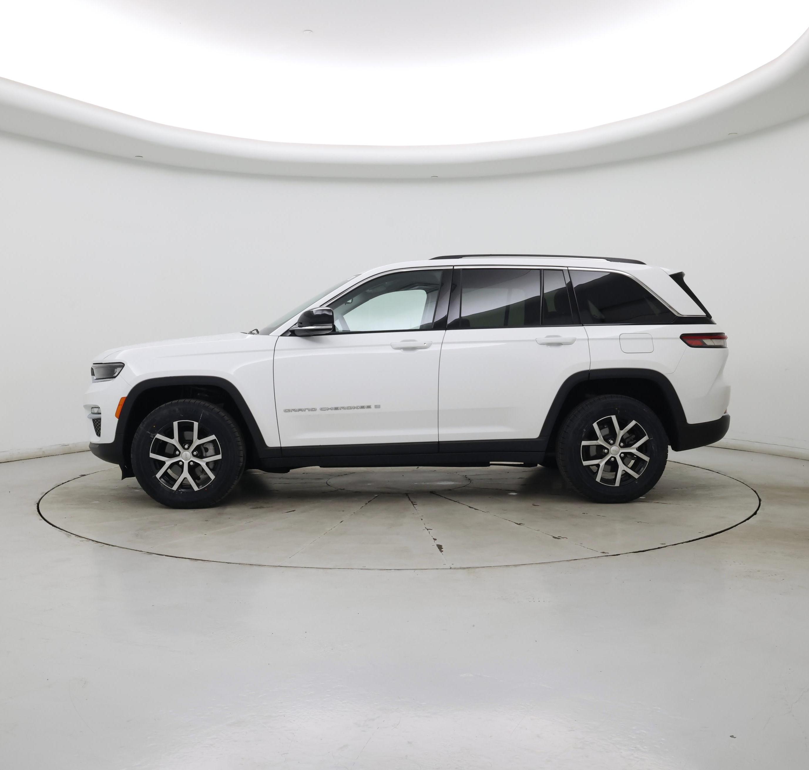 Thumbnail: 2023 Jeep Grand Cherokee - 3