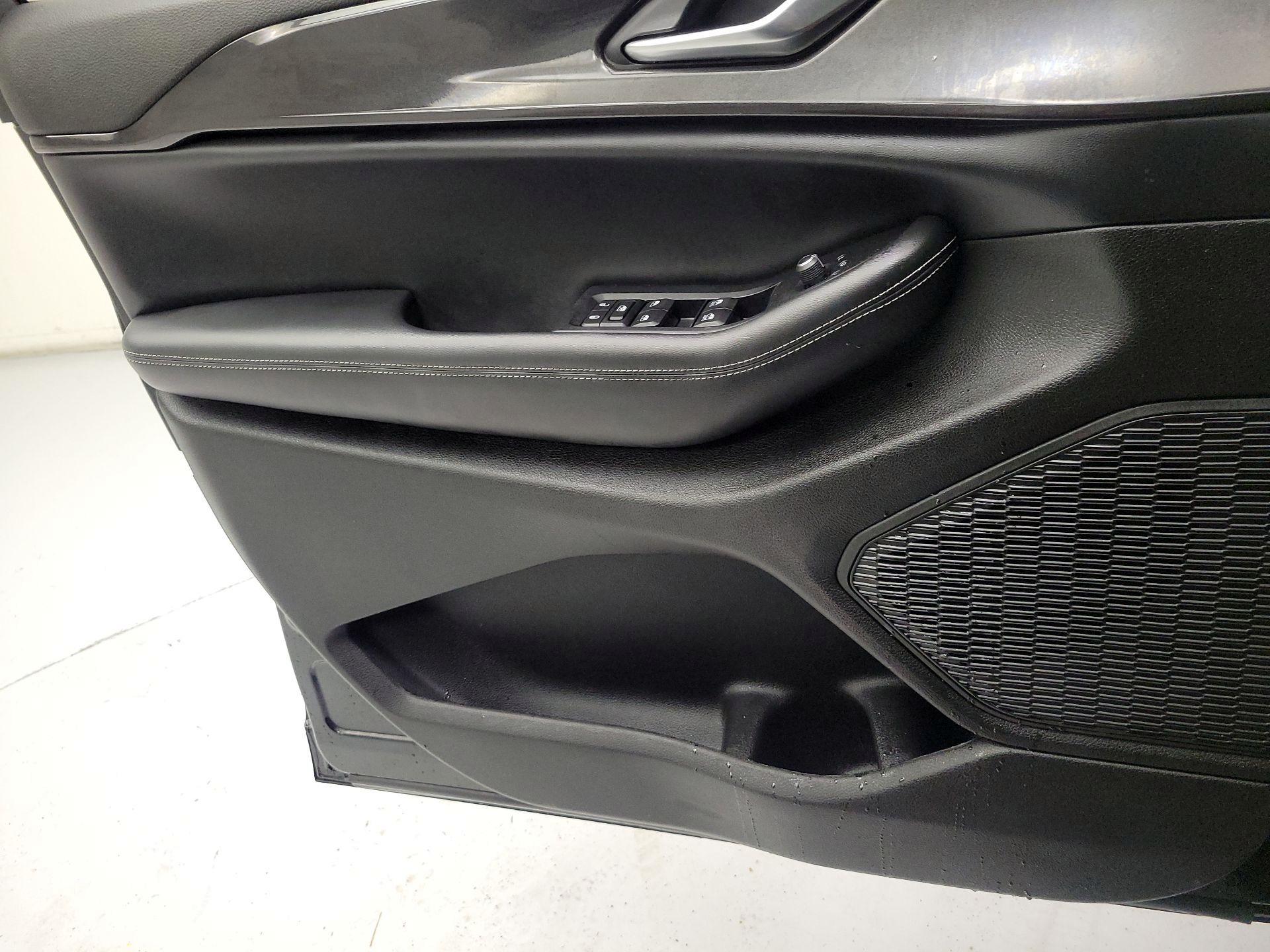 Thumbnail: 2023 Jeep Grand Cherokee - 10