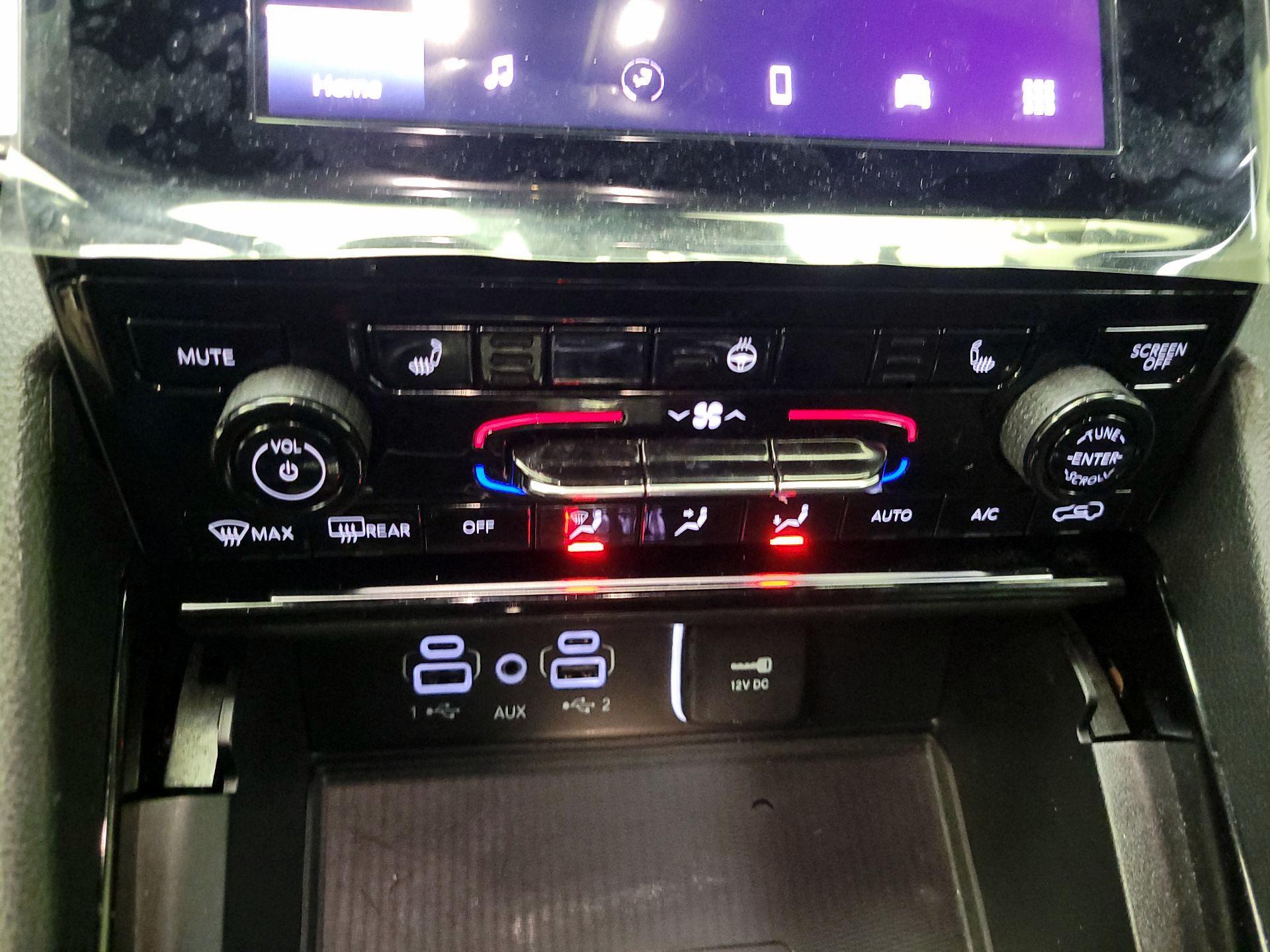 Thumbnail: 2023 Jeep Grand Cherokee - 14