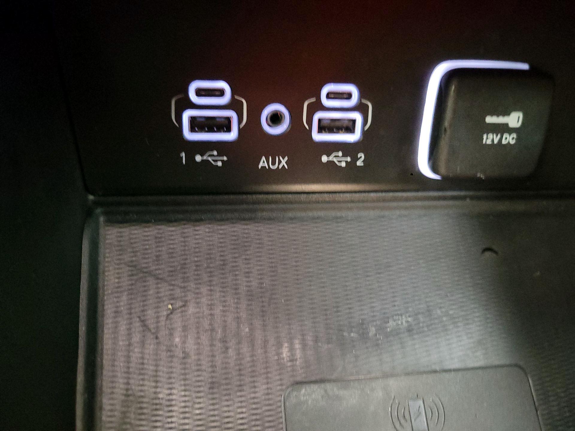 Thumbnail: 2023 Jeep Grand Cherokee - 16