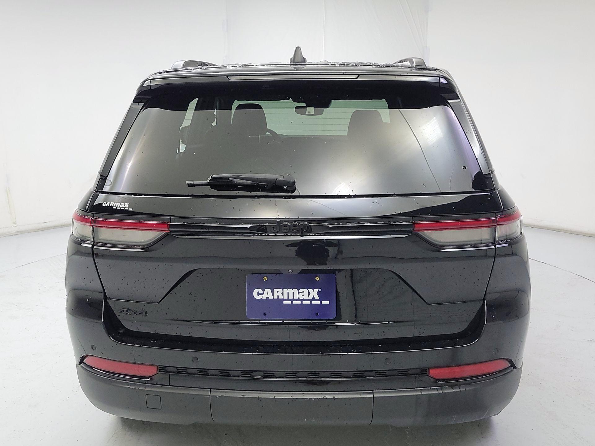 Thumbnail: 2023 Jeep Grand Cherokee - 6