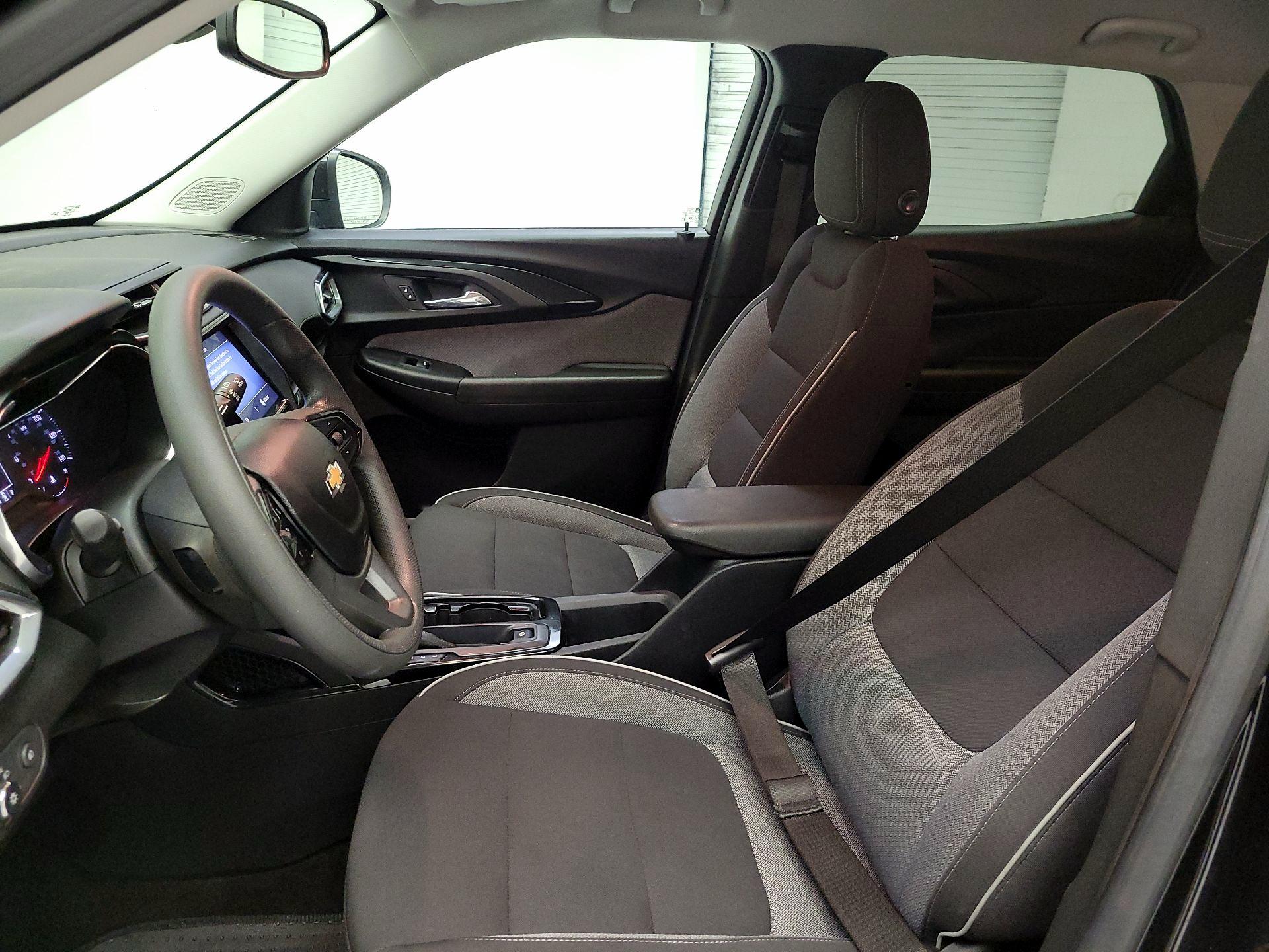 Thumbnail: 2023 Chevrolet TrailBlazer - 9