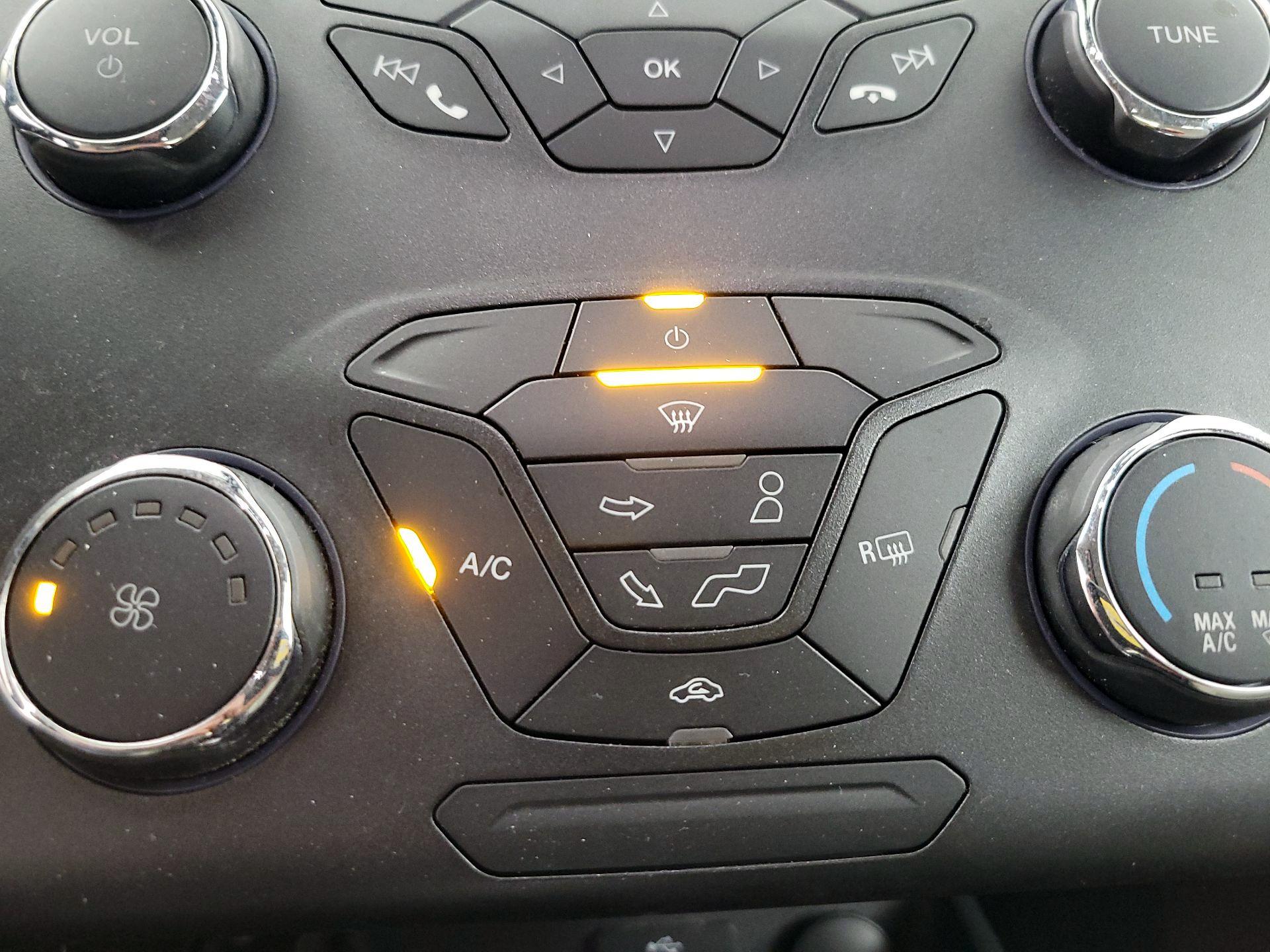 Thumbnail: 2019 Ford Fusion - 16