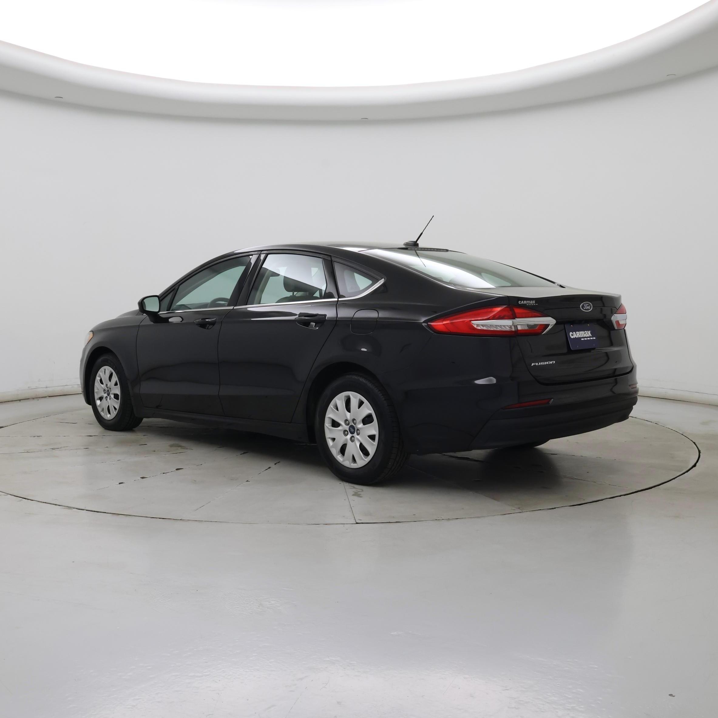 Thumbnail: 2019 Ford Fusion - 2