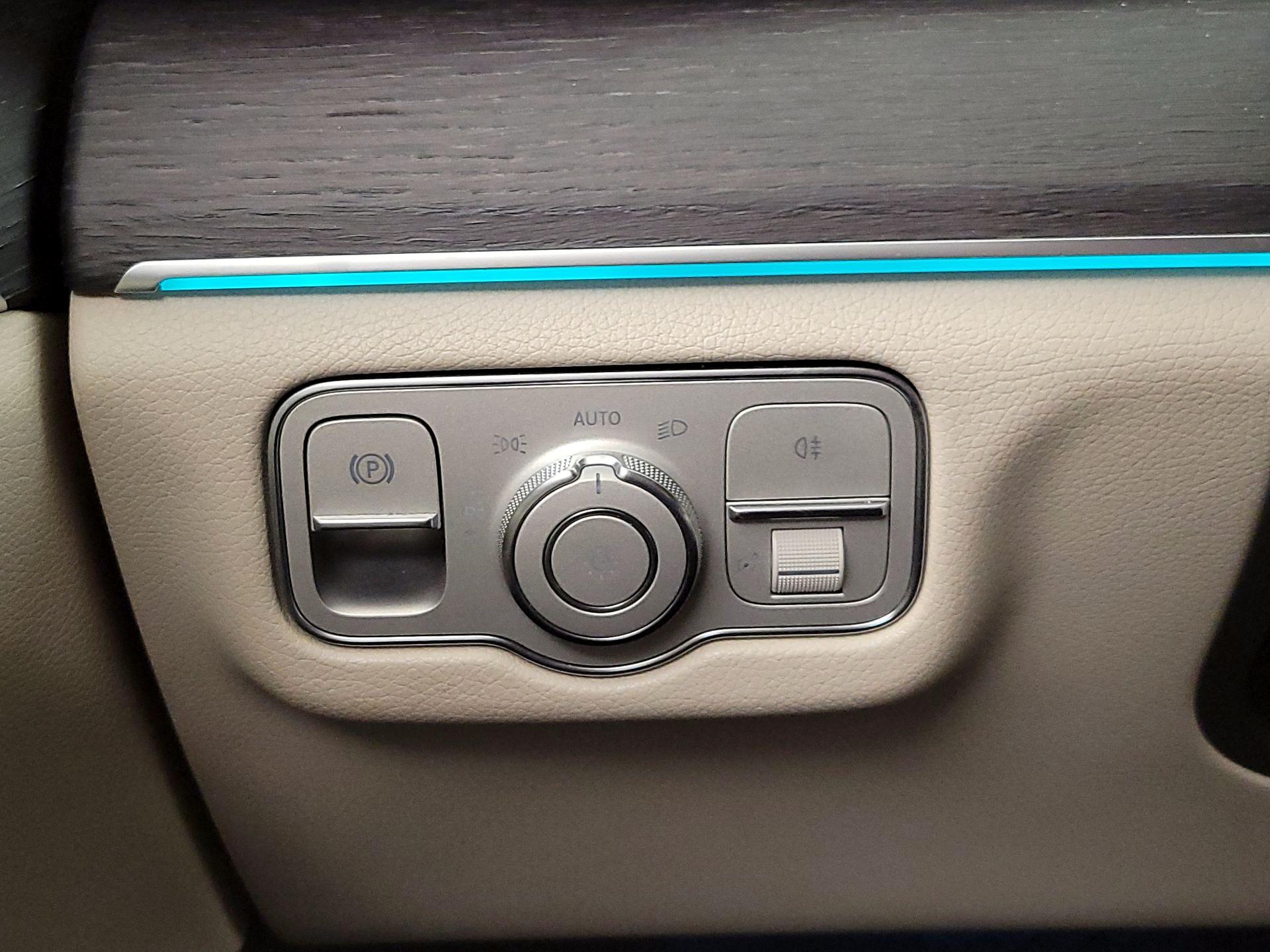 Thumbnail: 2020 Mercedes-Benz GLE - 13