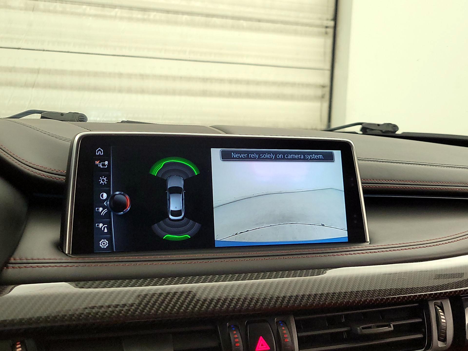 Thumbnail: 2017 BMW X6 - 15