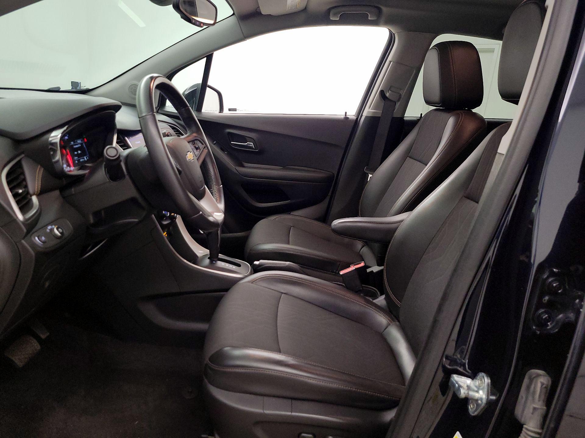 Thumbnail: 2022 Chevrolet Trax - 11