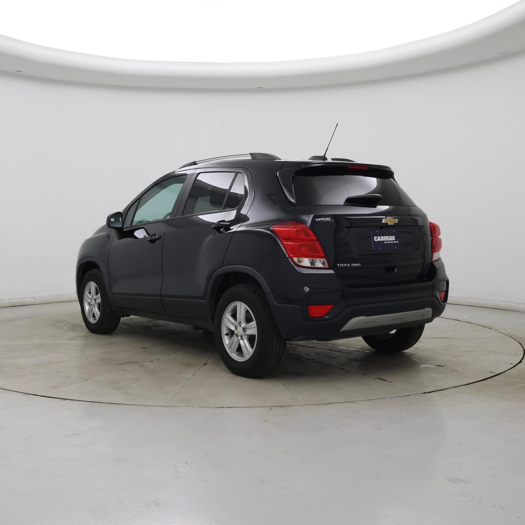 Thumbnail: 2022 Chevrolet Trax - 2