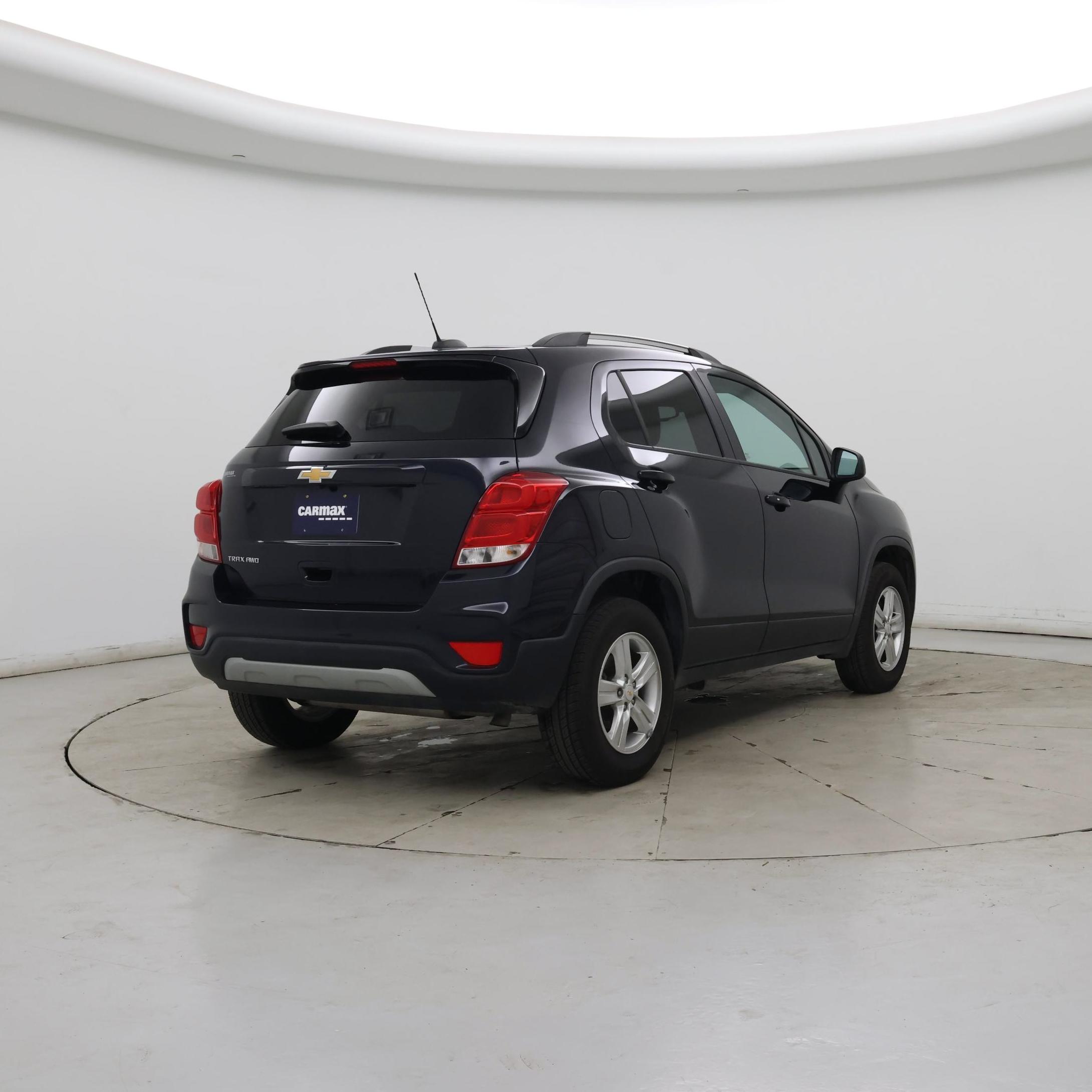 Thumbnail: 2022 Chevrolet Trax - 8