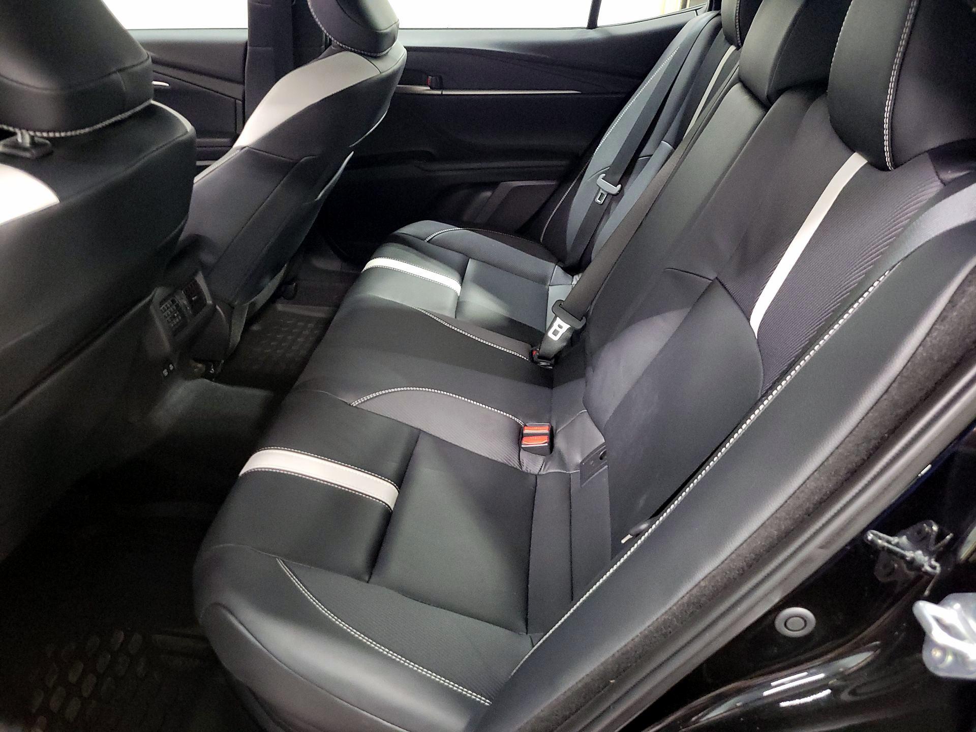 Thumbnail: 2025 Toyota Camry - 18