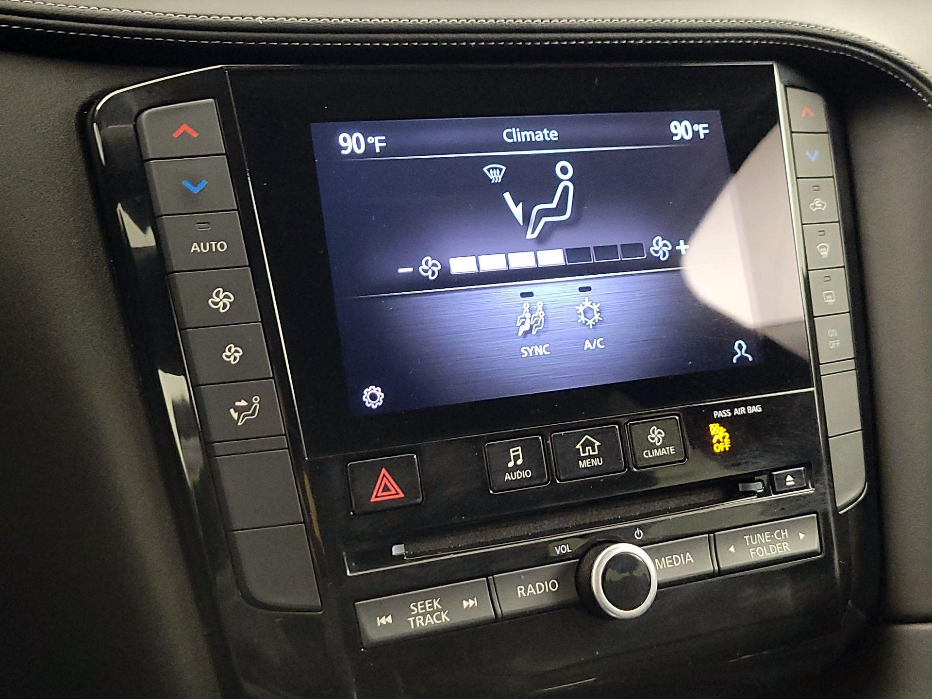 Thumbnail: 2022 INFINITI QX50 - 16