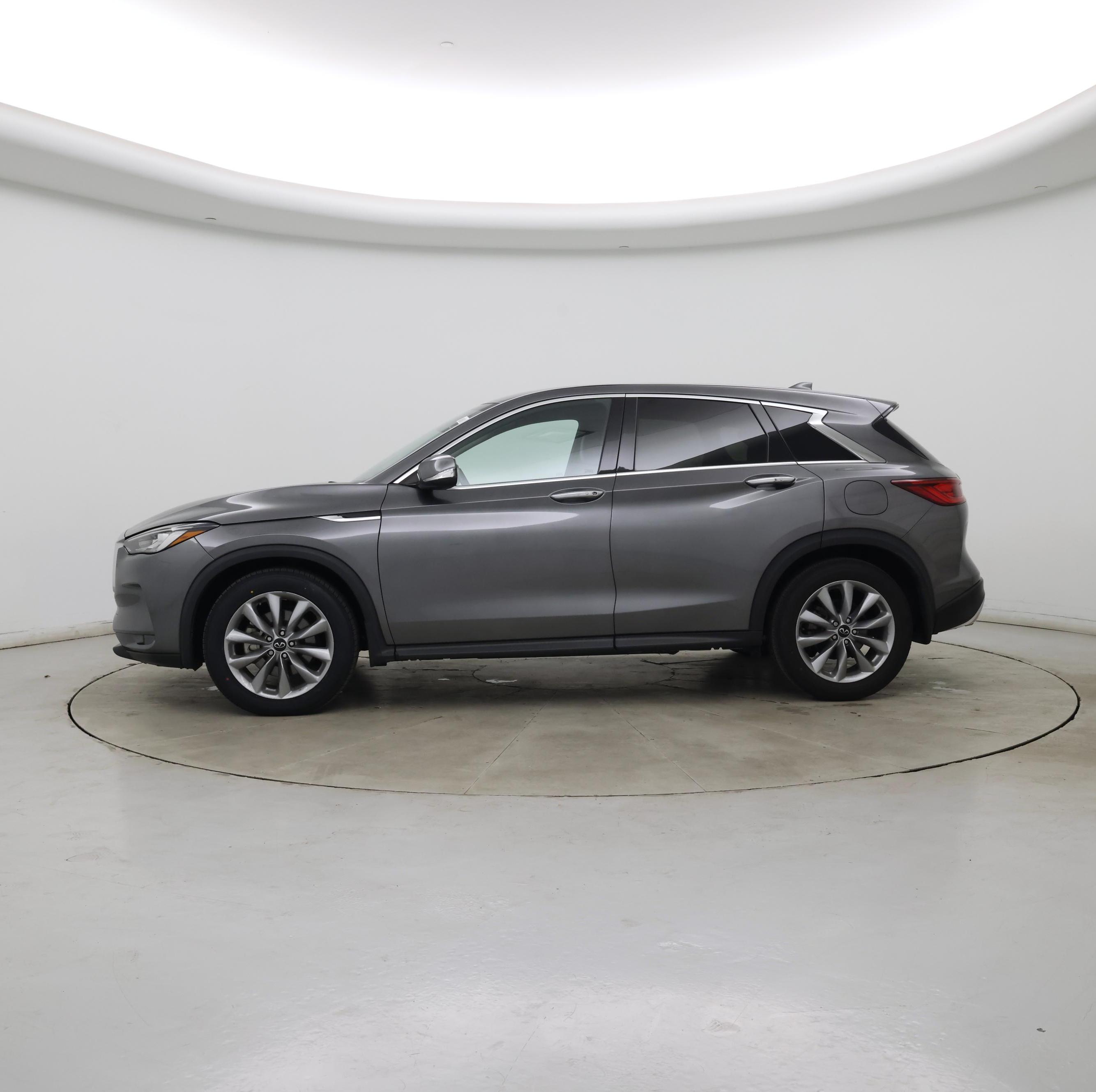 Thumbnail: 2022 INFINITI QX50 - 3