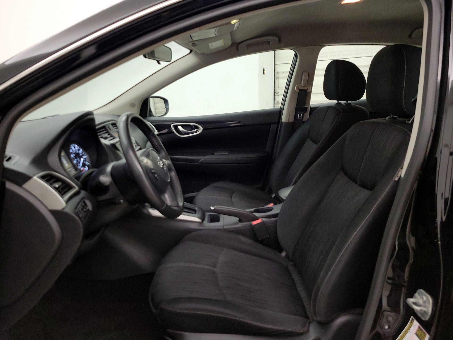 Thumbnail: 2018 Nissan Sentra - 11