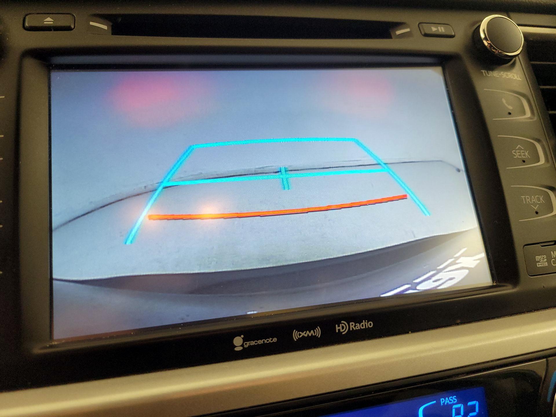 Thumbnail: 2019 Toyota Highlander - 14